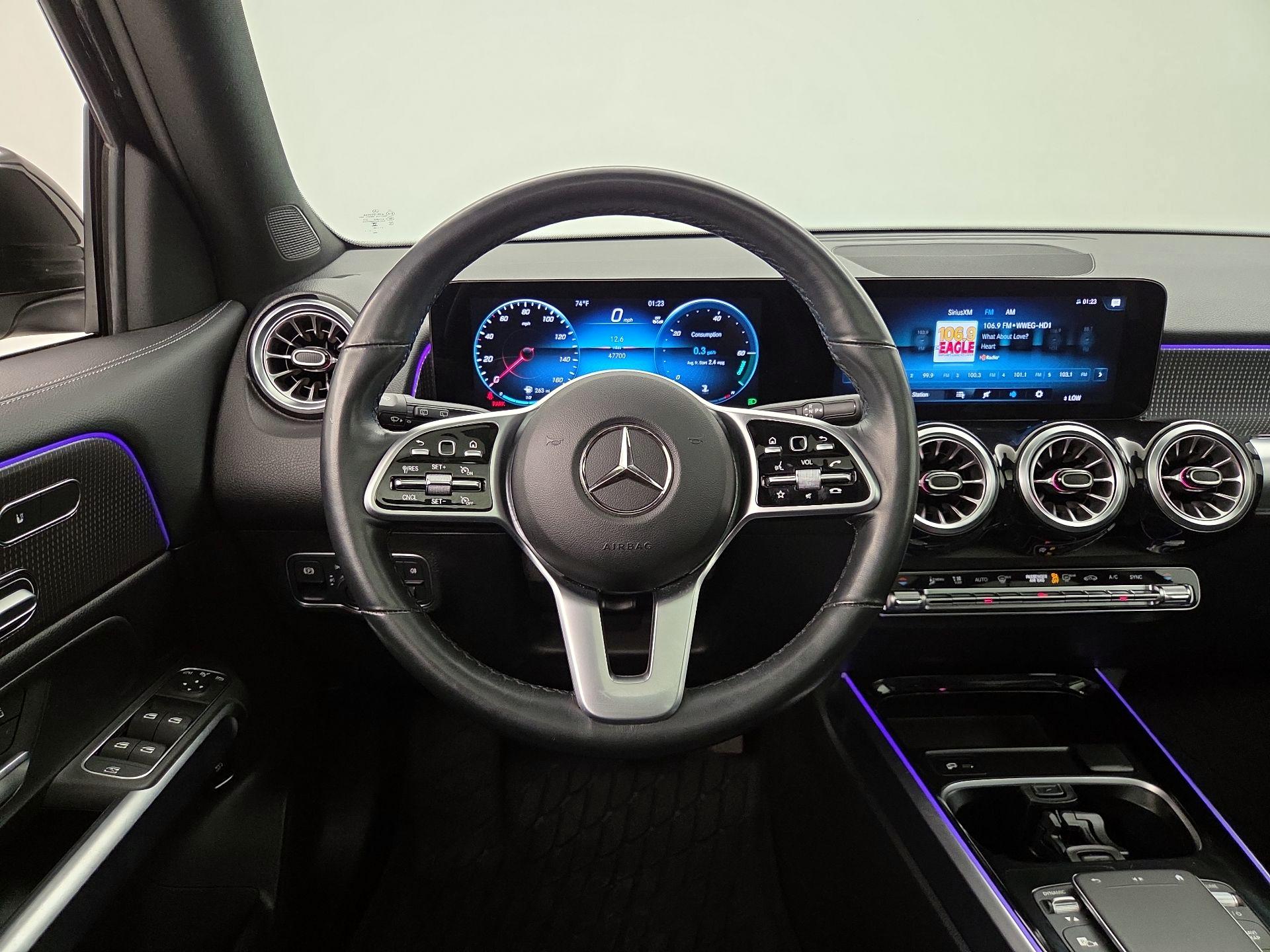 Thumbnail: 2023 Mercedes-Benz GLB - 10