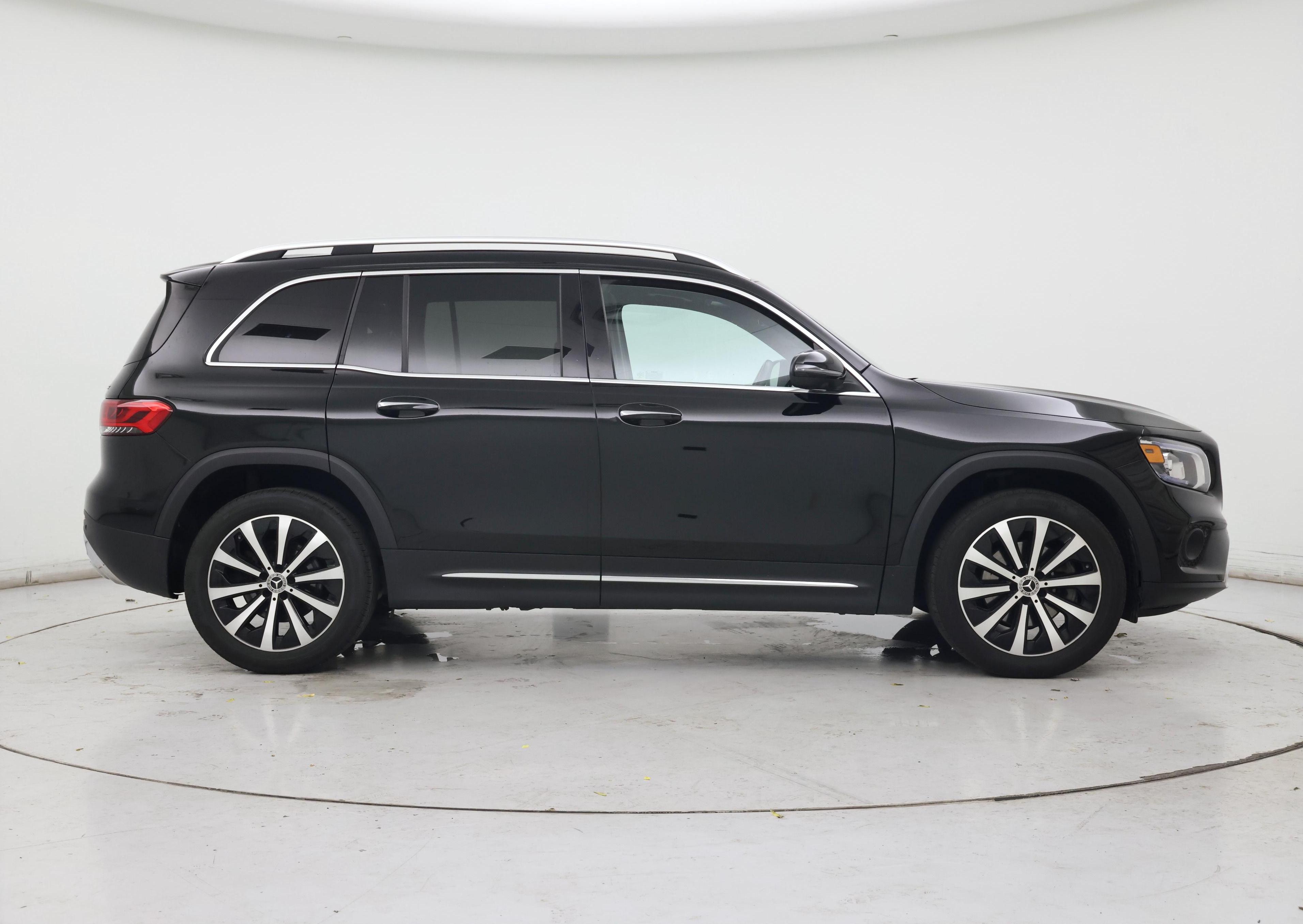 Thumbnail: 2023 Mercedes-Benz GLB - 7