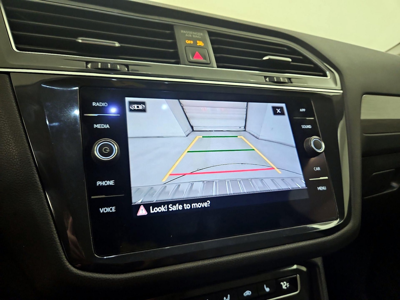 2021 Volkswagen Tiguan SE - Photo 15