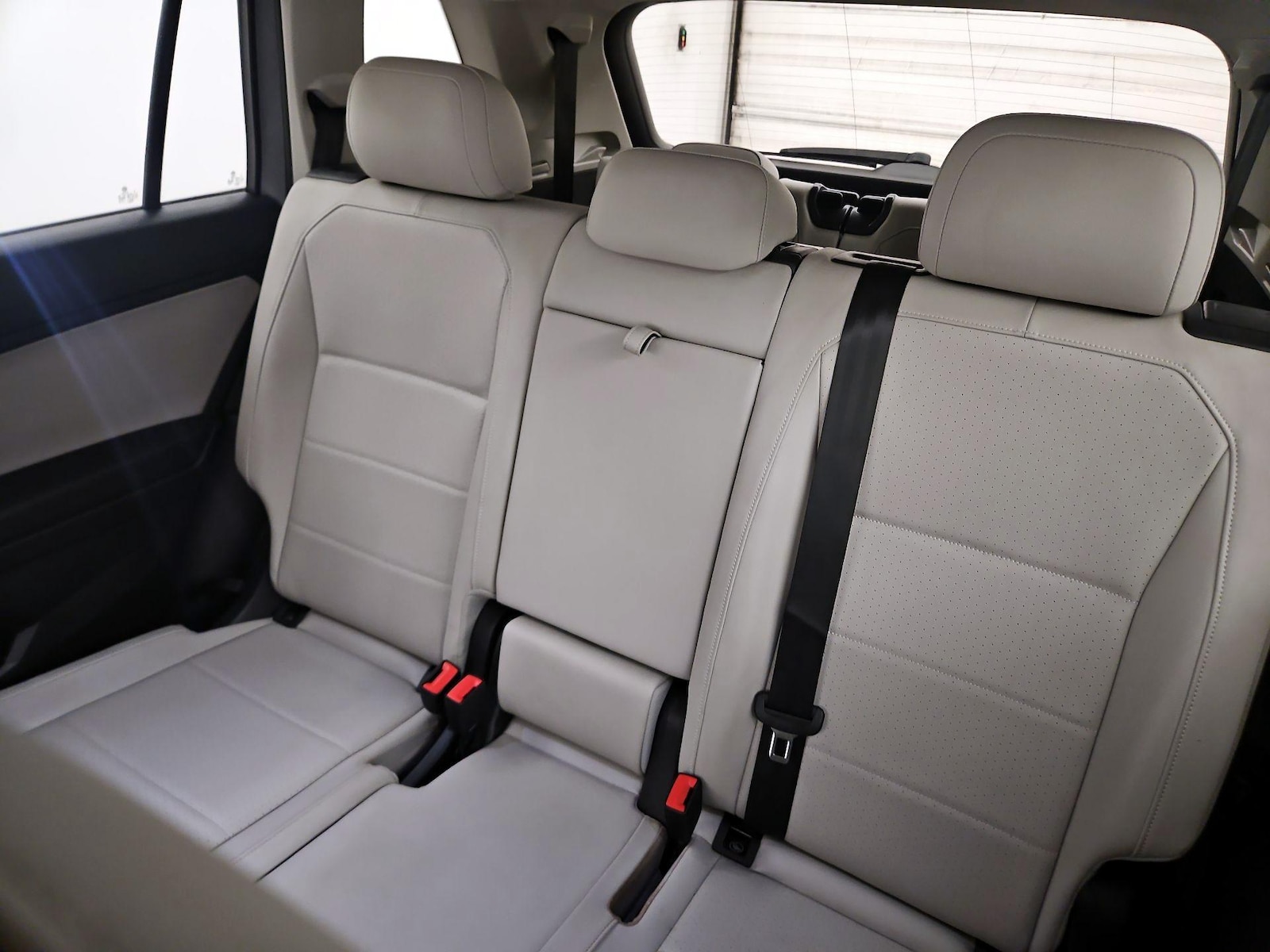 2021 Volkswagen Tiguan SE - Photo 21