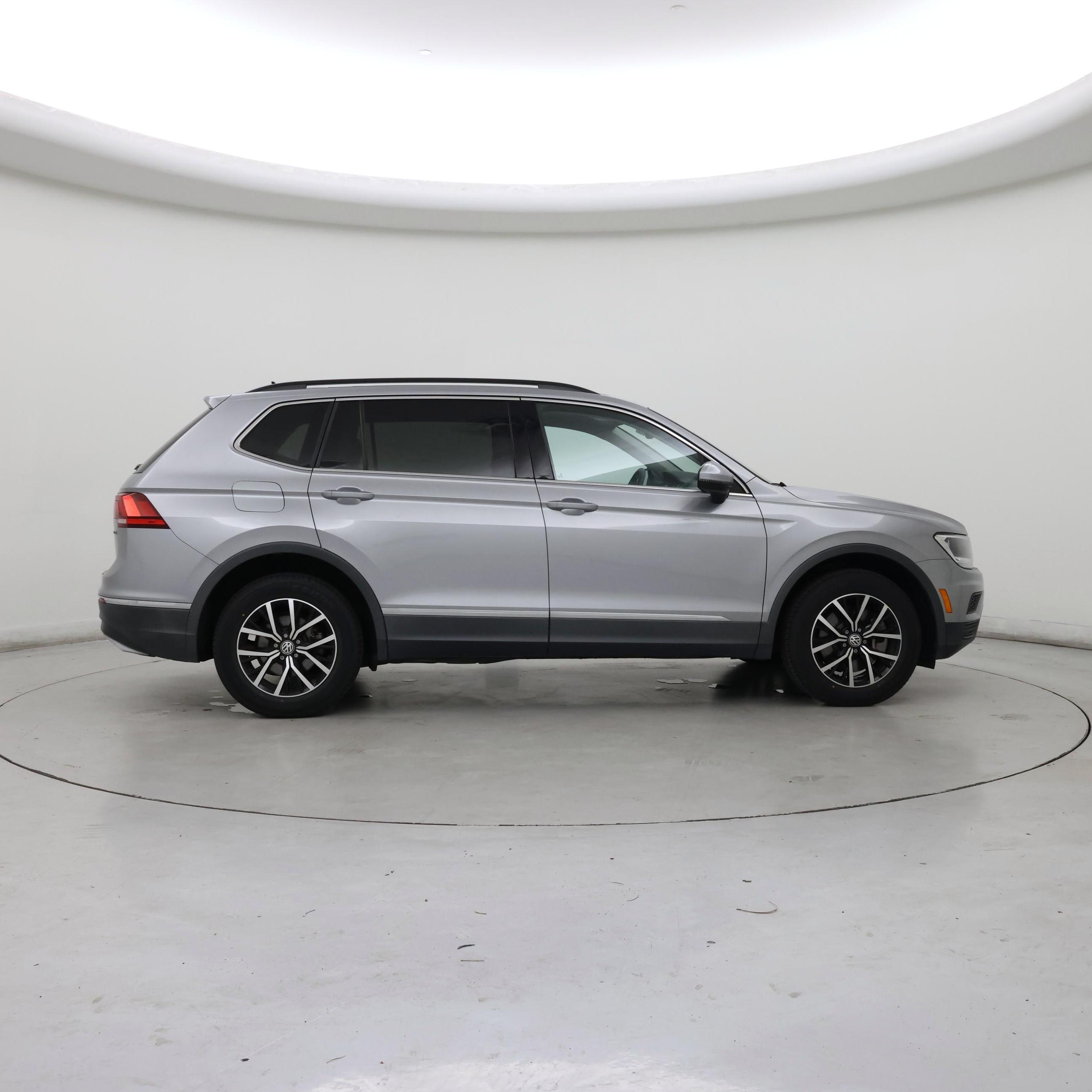 Thumbnail: 2021 Volkswagen Tiguan - 7