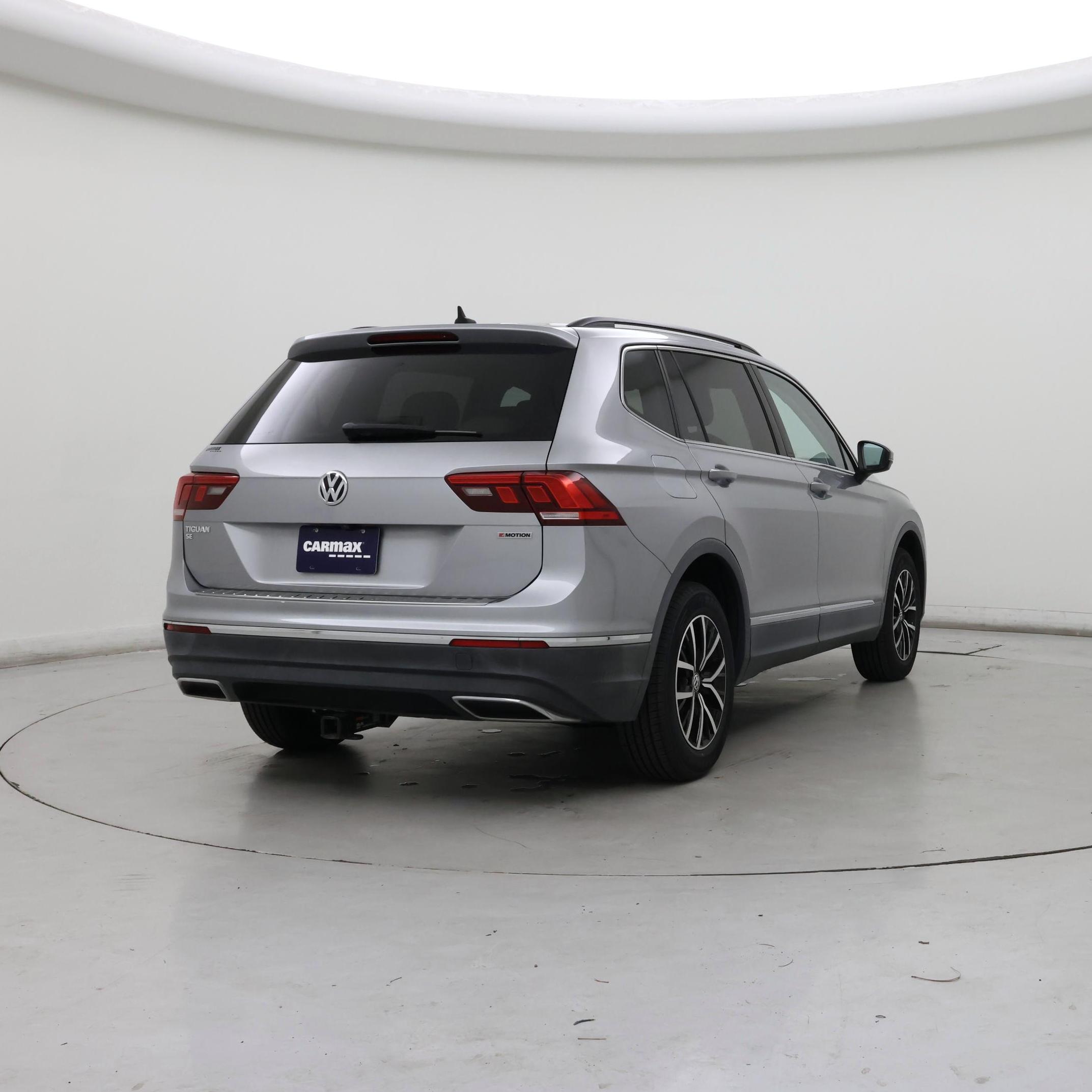 Thumbnail: 2021 Volkswagen Tiguan - 8