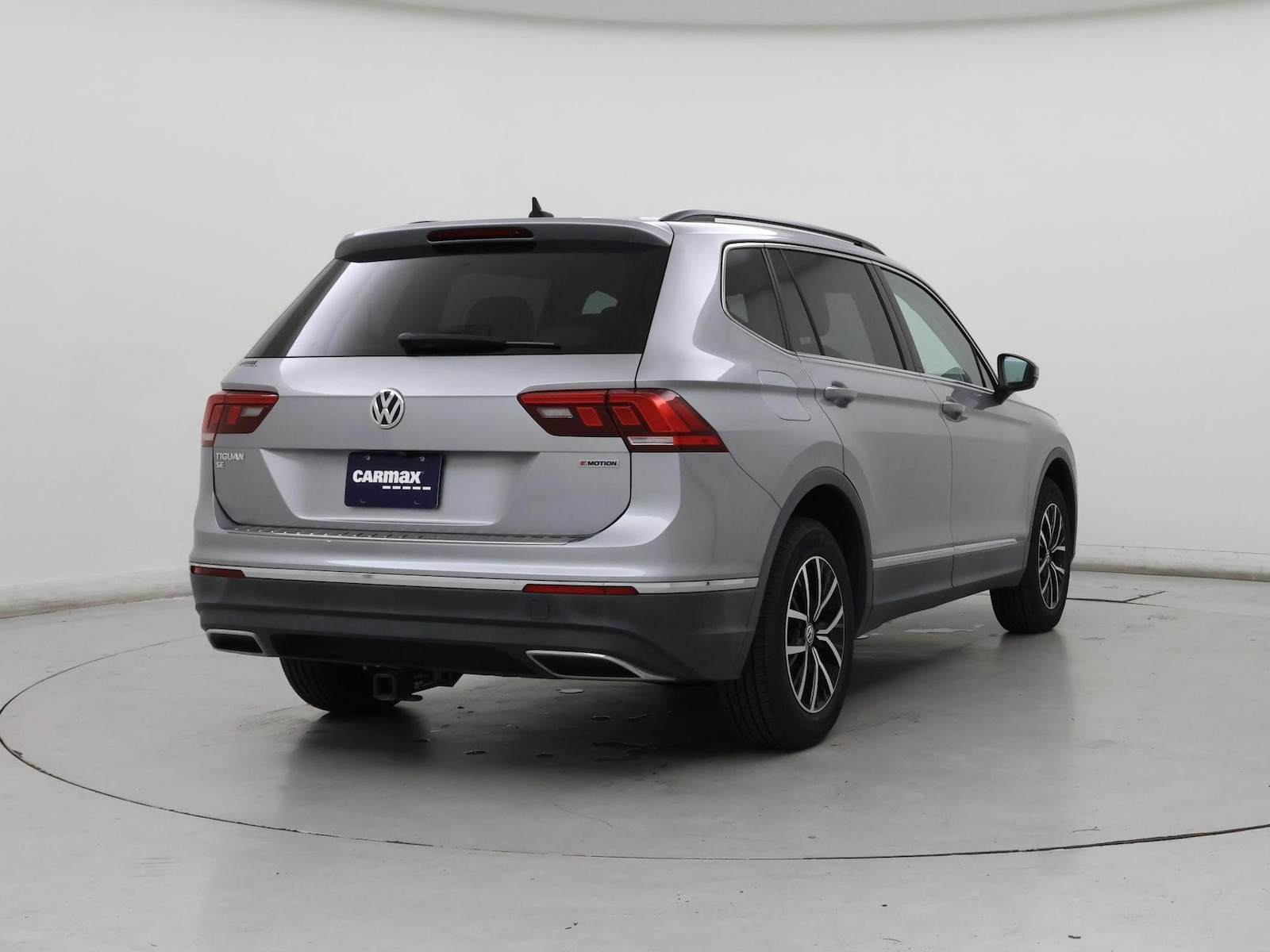 2021 Volkswagen Tiguan SE - Photo 9