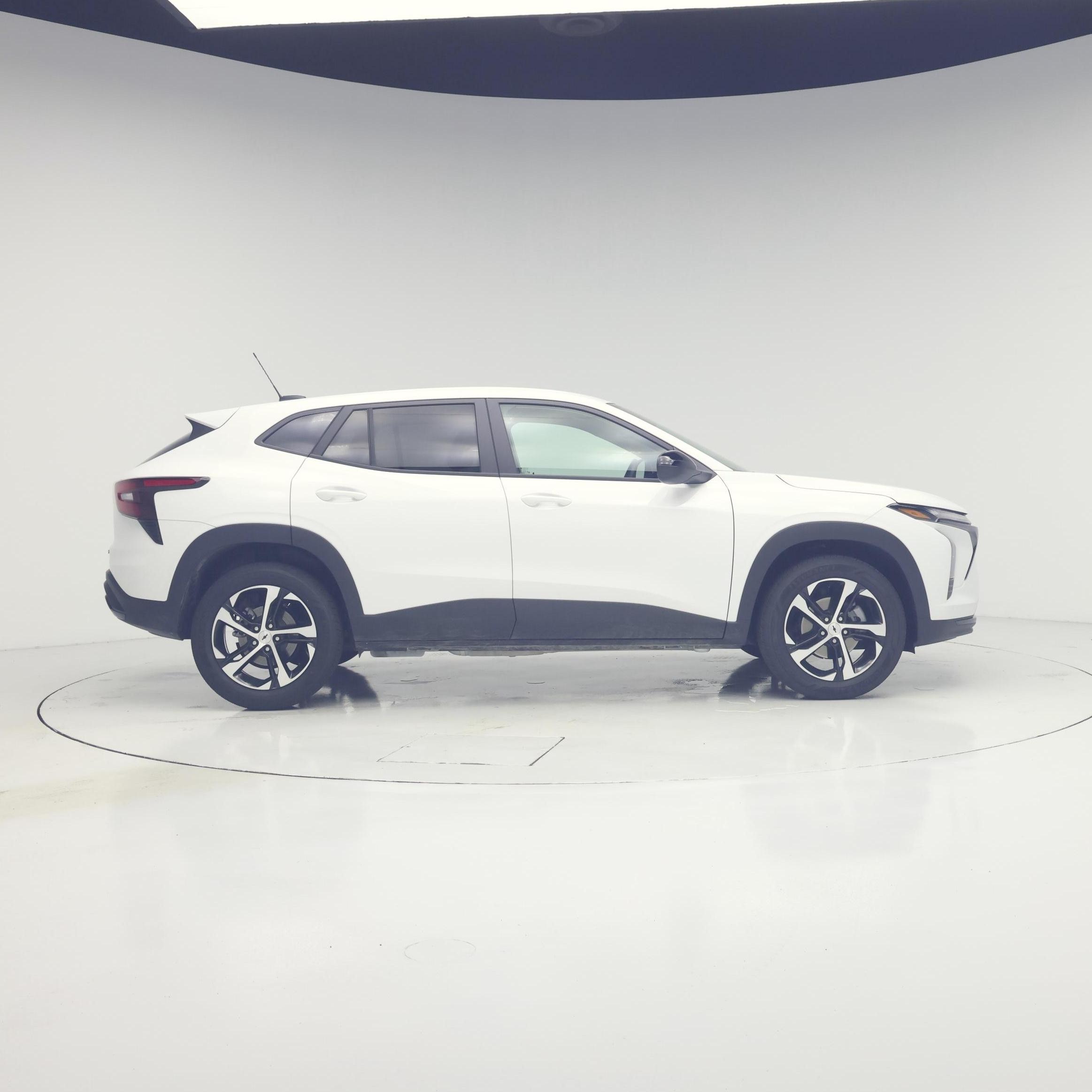 Thumbnail: 2025 Chevrolet Trax - 7