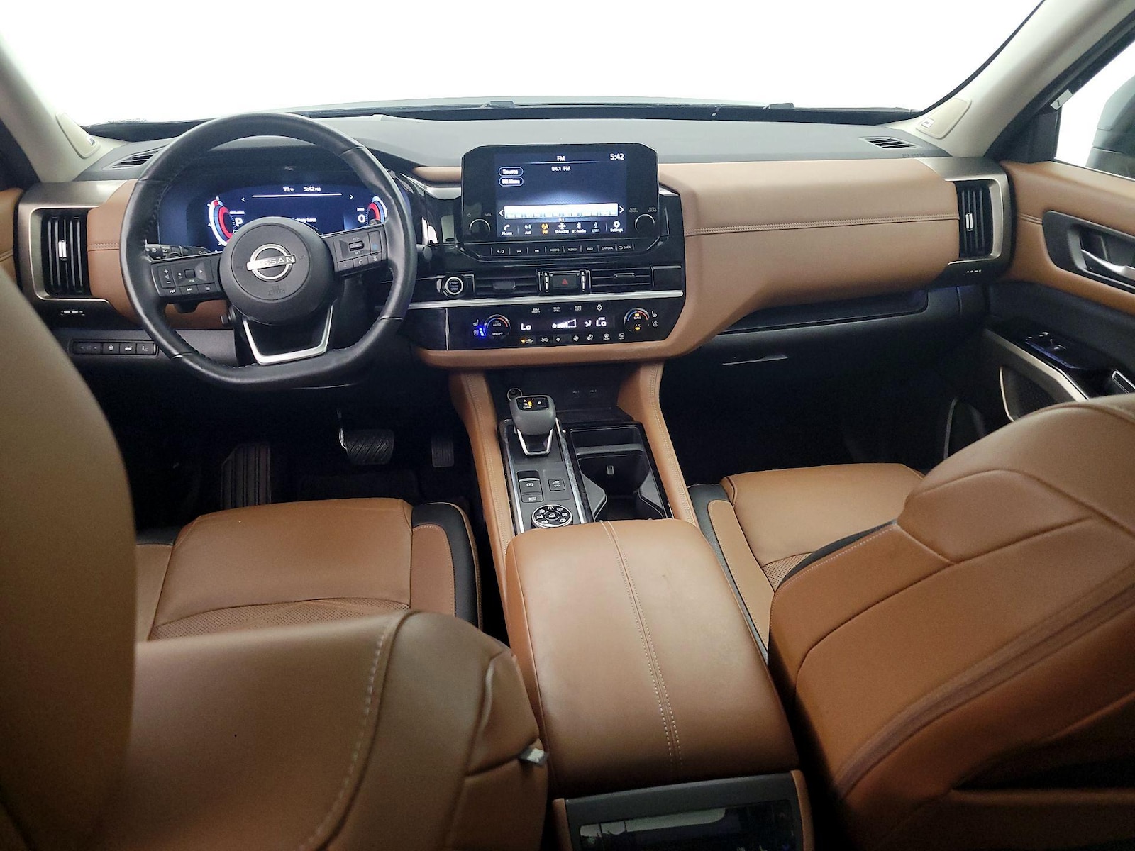 2024 Nissan Pathfinder Platinum - Photo 10