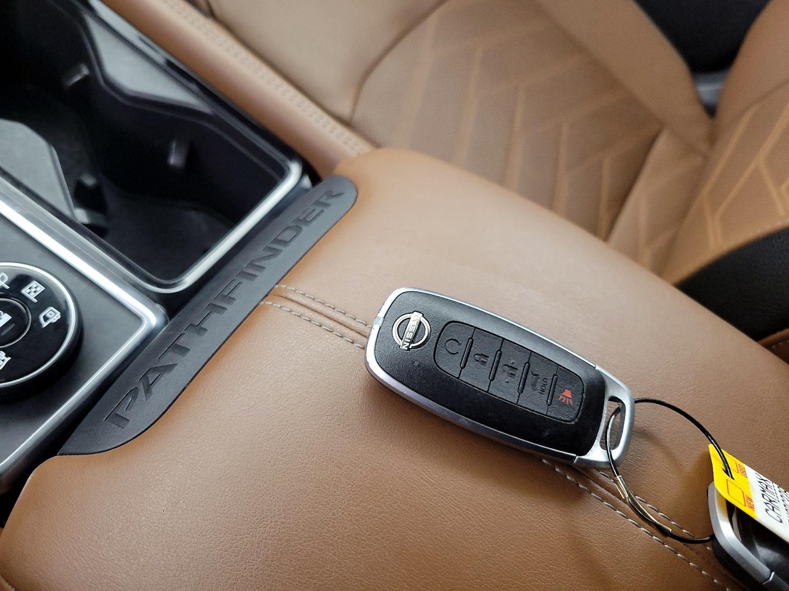2024 Nissan Pathfinder Platinum - Photo 25
