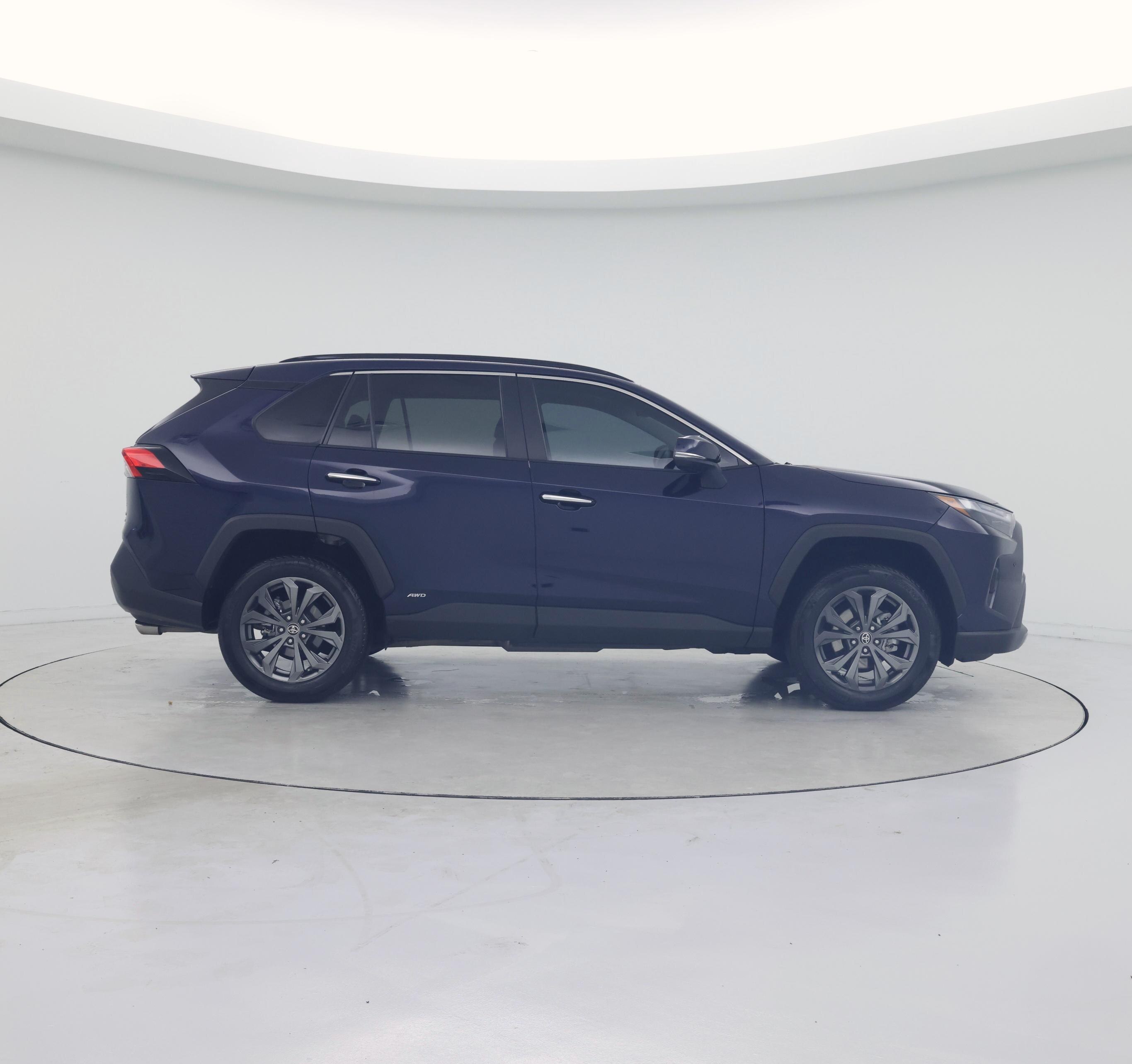 Thumbnail: 2022 Toyota RAV4 - 7