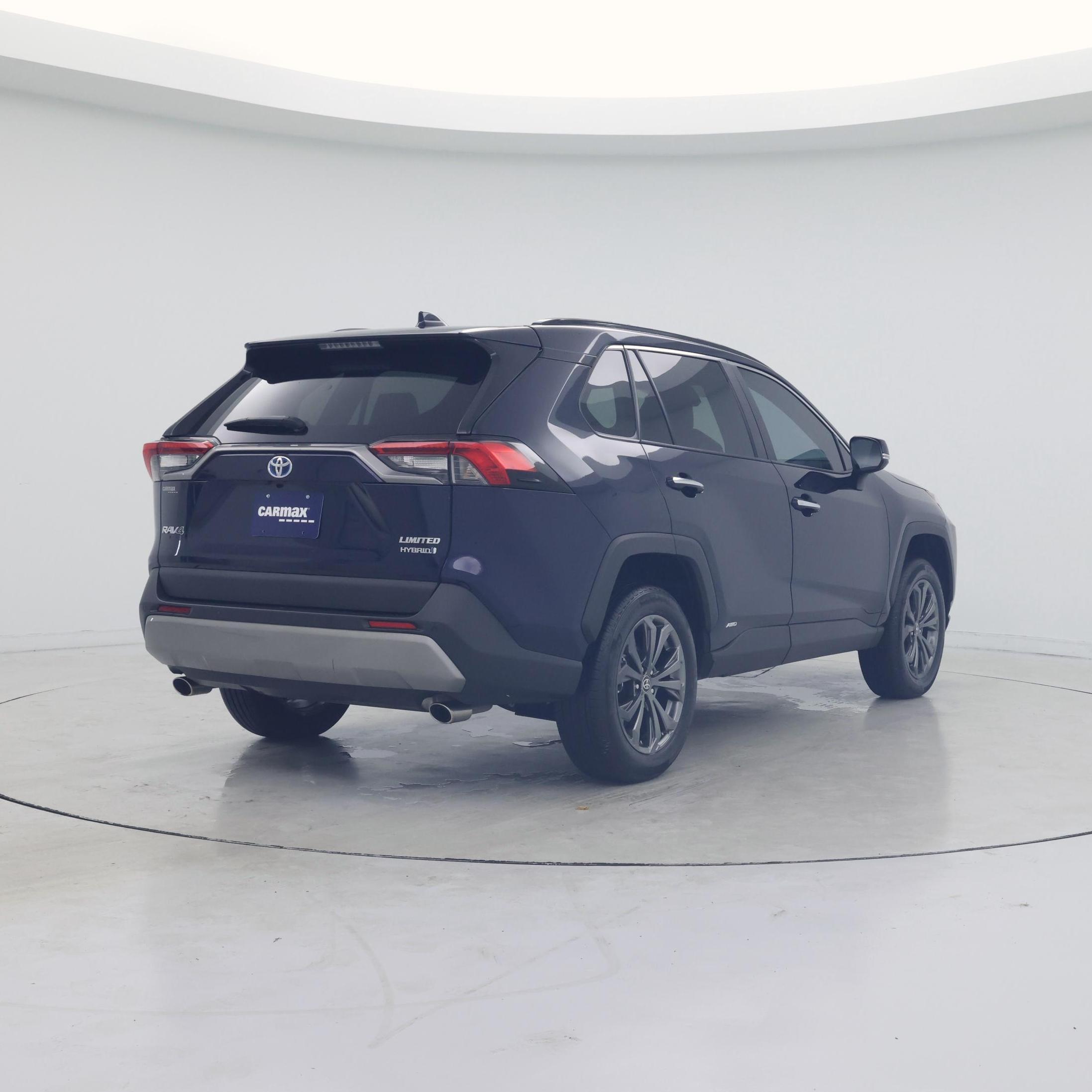 Thumbnail: 2022 Toyota RAV4 - 8