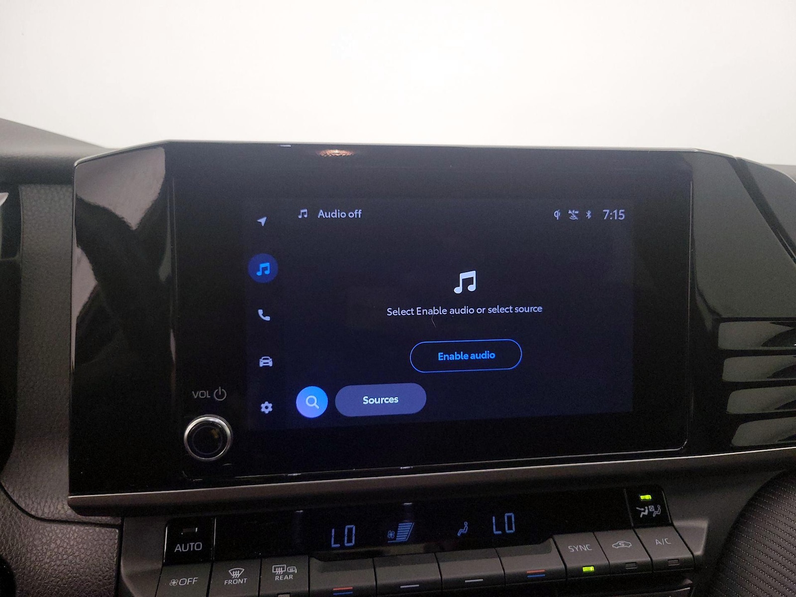 2025 Toyota Camry SE - Photo 16