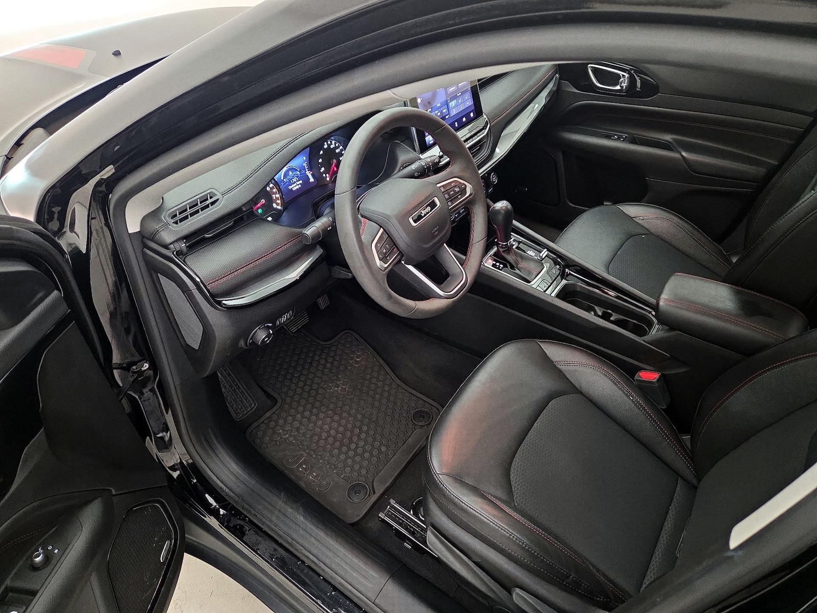 2022 Jeep Compass Trailhawk - Photo 12