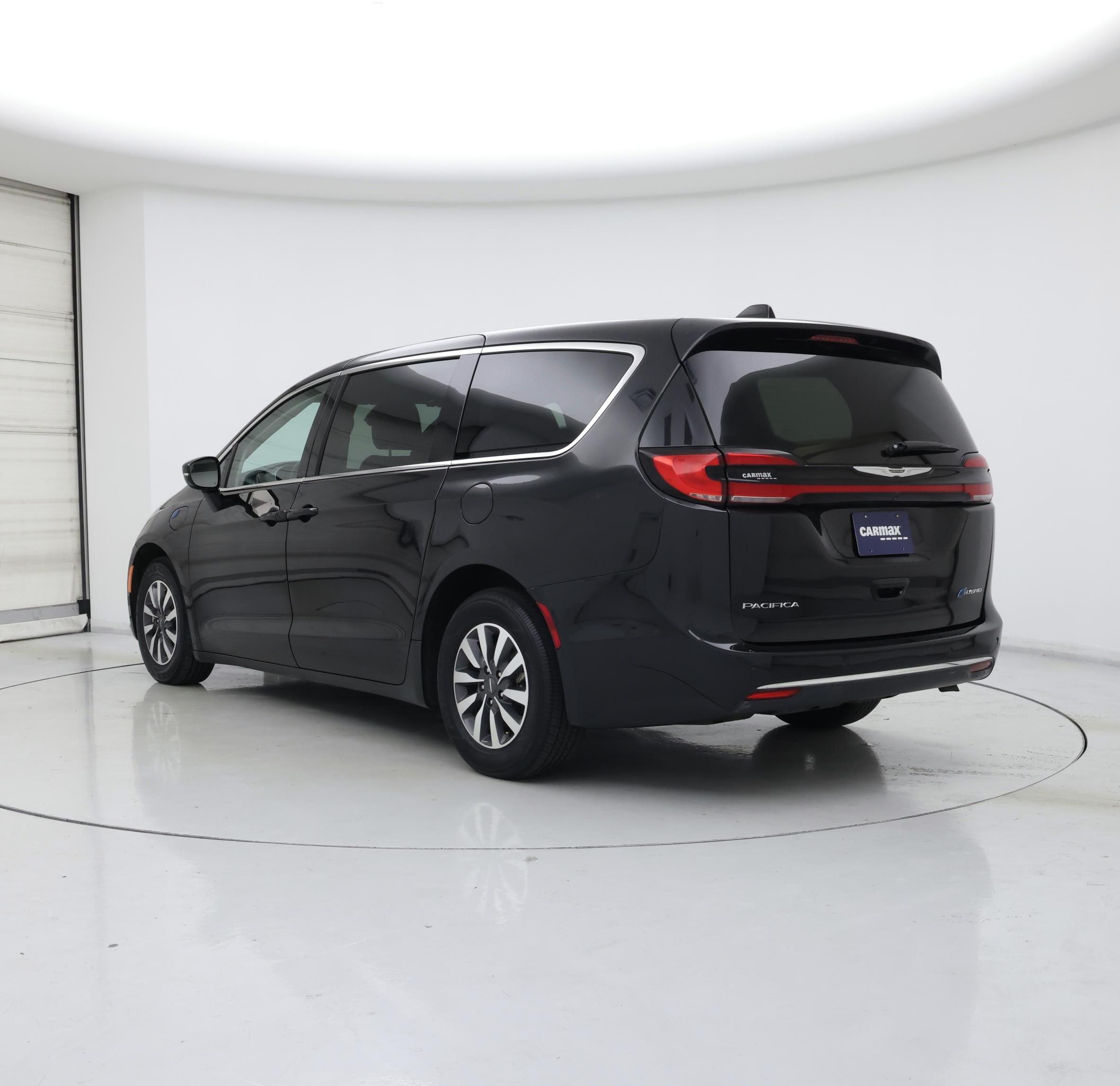 Thumbnail: 2024 Chrysler Pacifica - 2