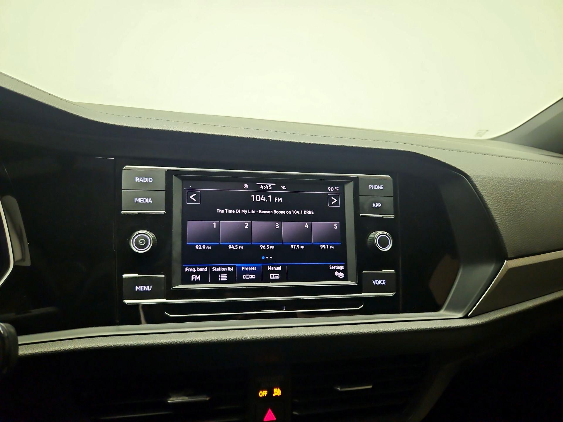 Thumbnail: 2021 Volkswagen Jetta - 14