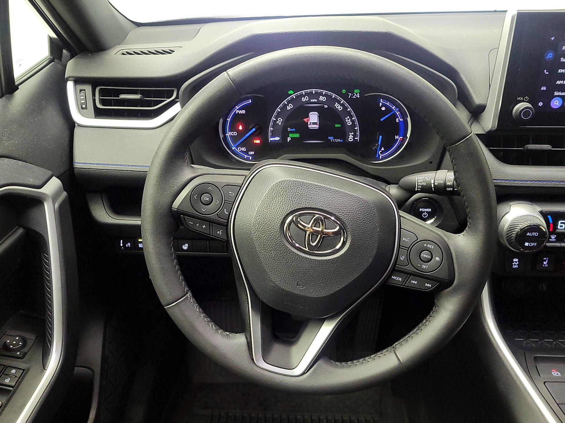 Thumbnail: 2024 Toyota RAV4 - 10