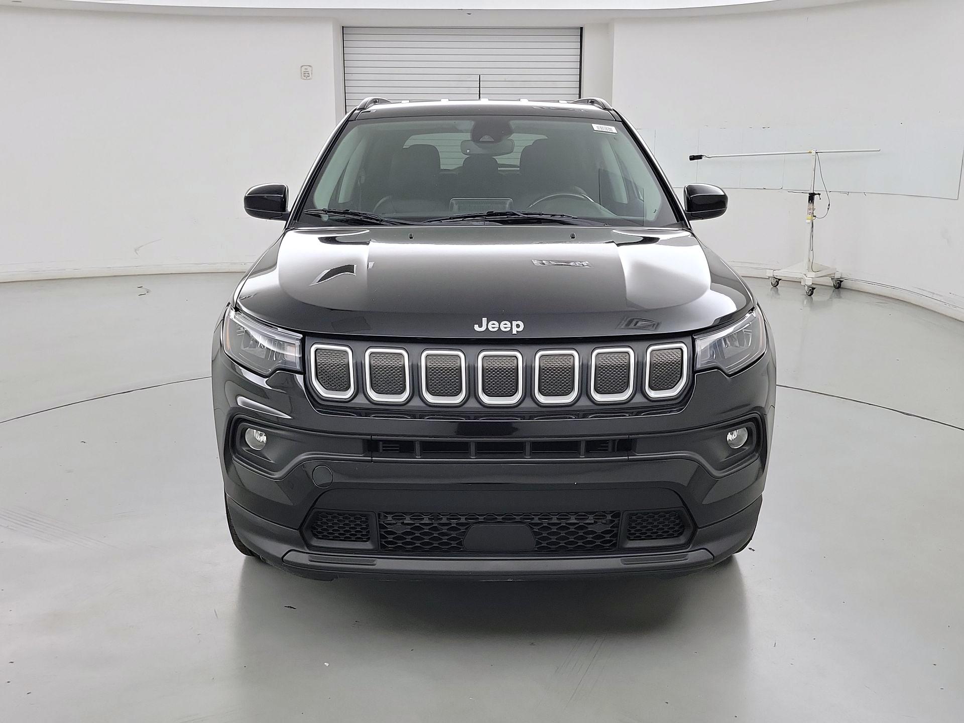 Thumbnail: 2022 Jeep Compass - 2