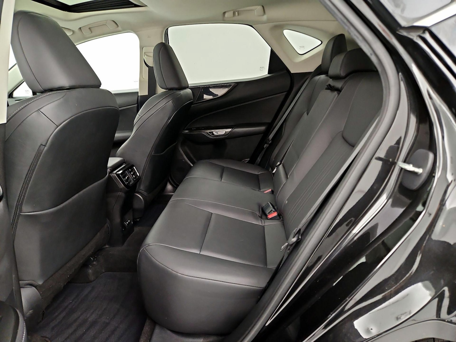 2023 Lexus NX 250 - Photo 21