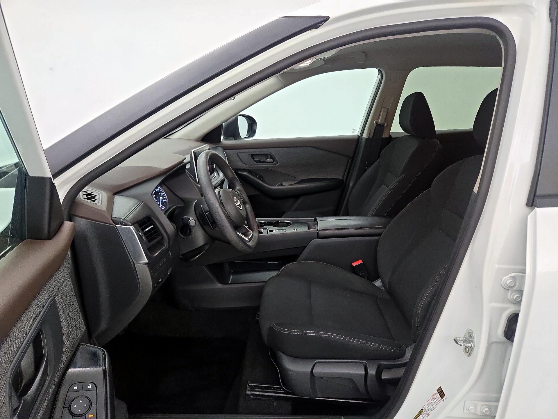 Thumbnail: 2023 Nissan Rogue - 11