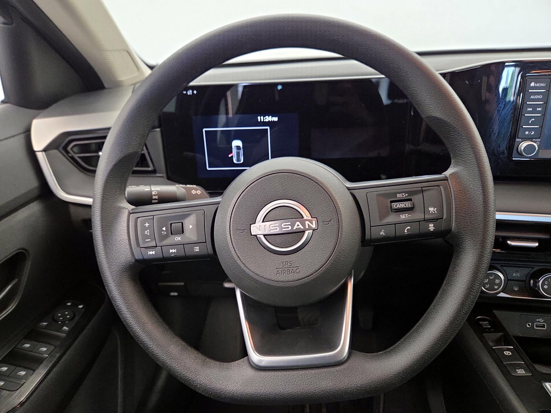Thumbnail: 2025 Nissan Kicks - 10