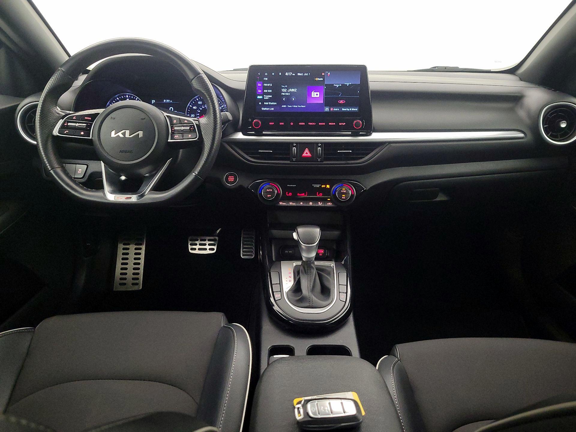 Thumbnail: 2023 Kia Forte - 9