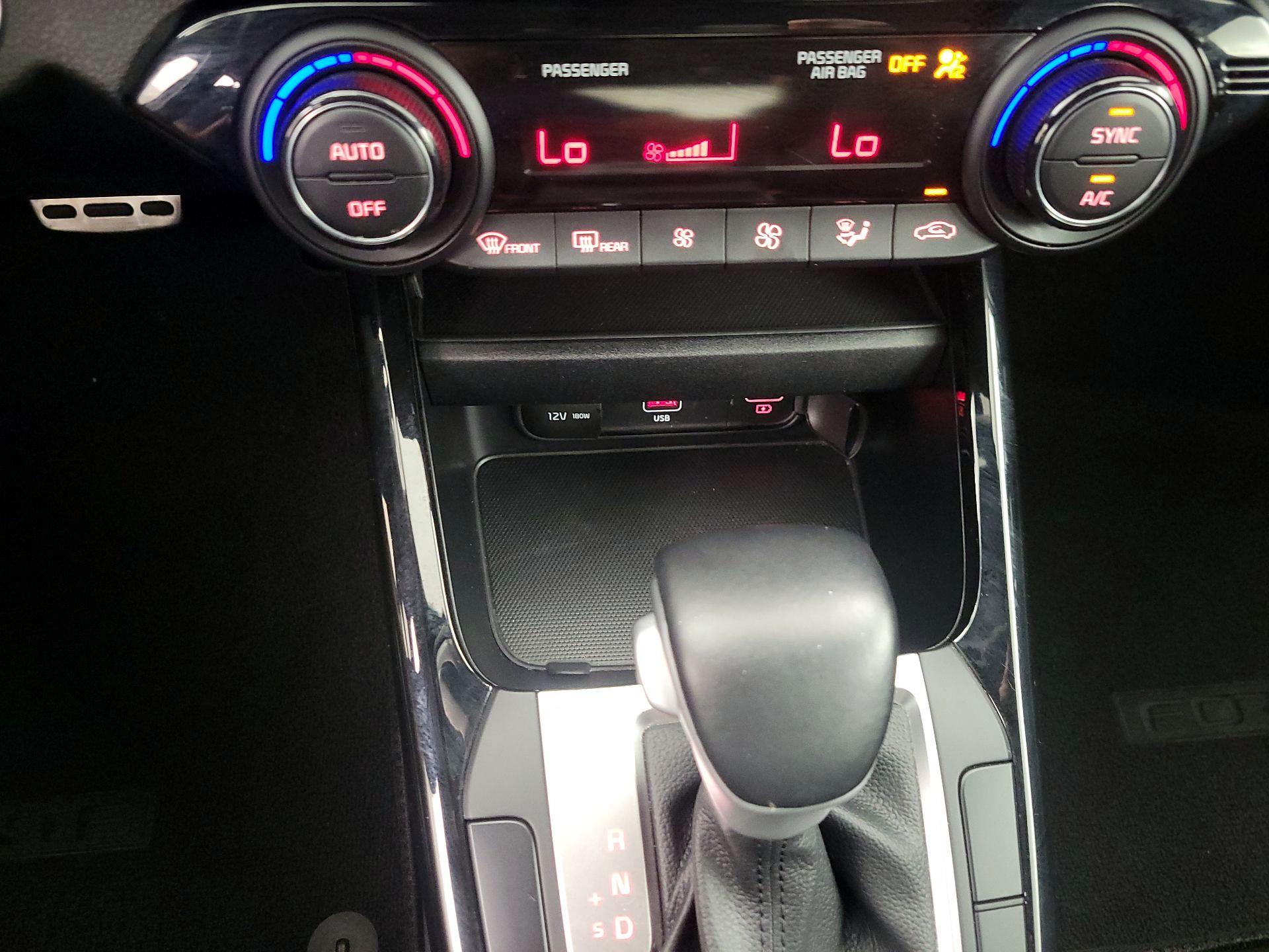 Thumbnail: 2023 Kia Forte - 17