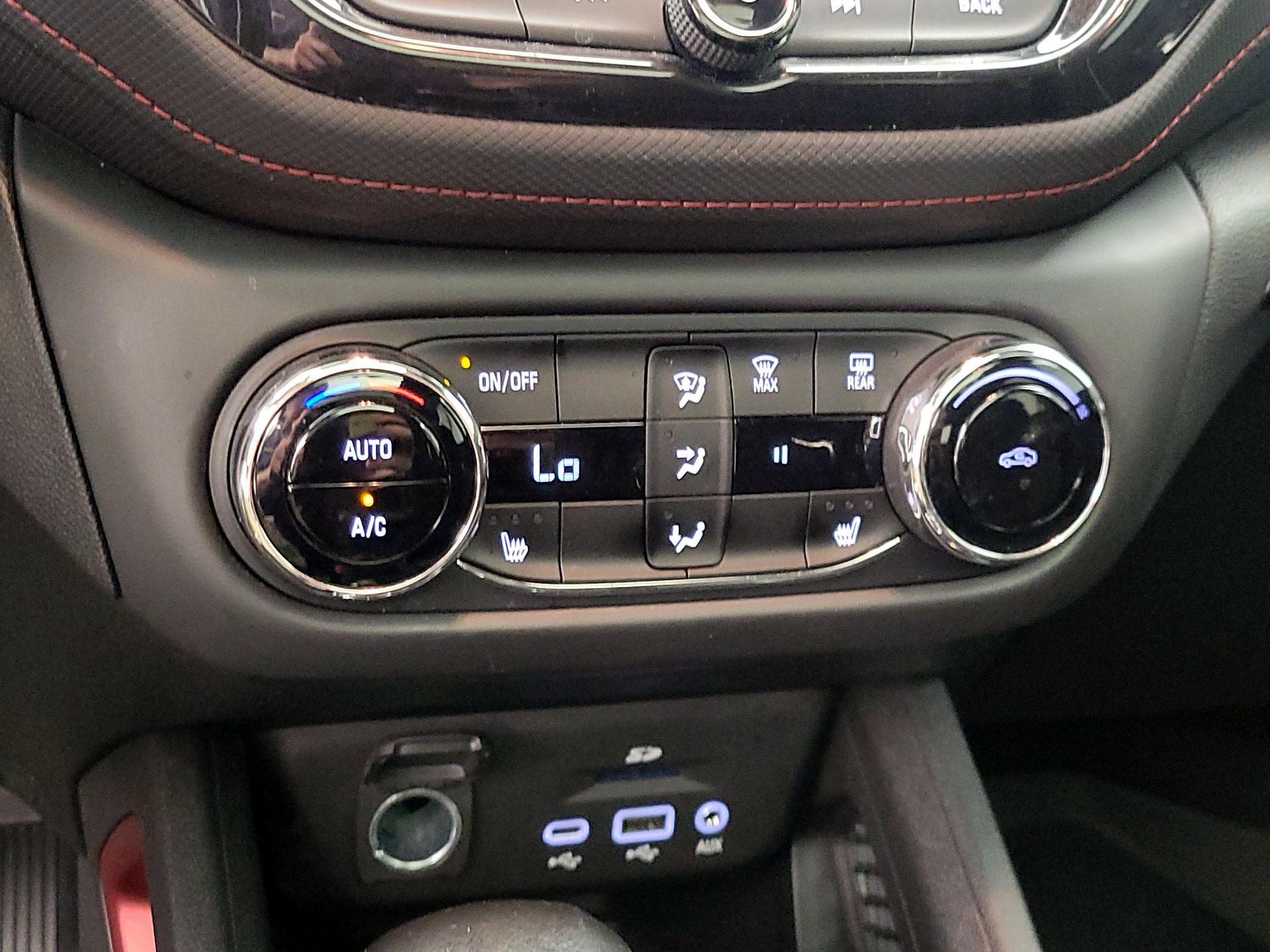 Thumbnail: 2021 Chevrolet TrailBlazer - 16