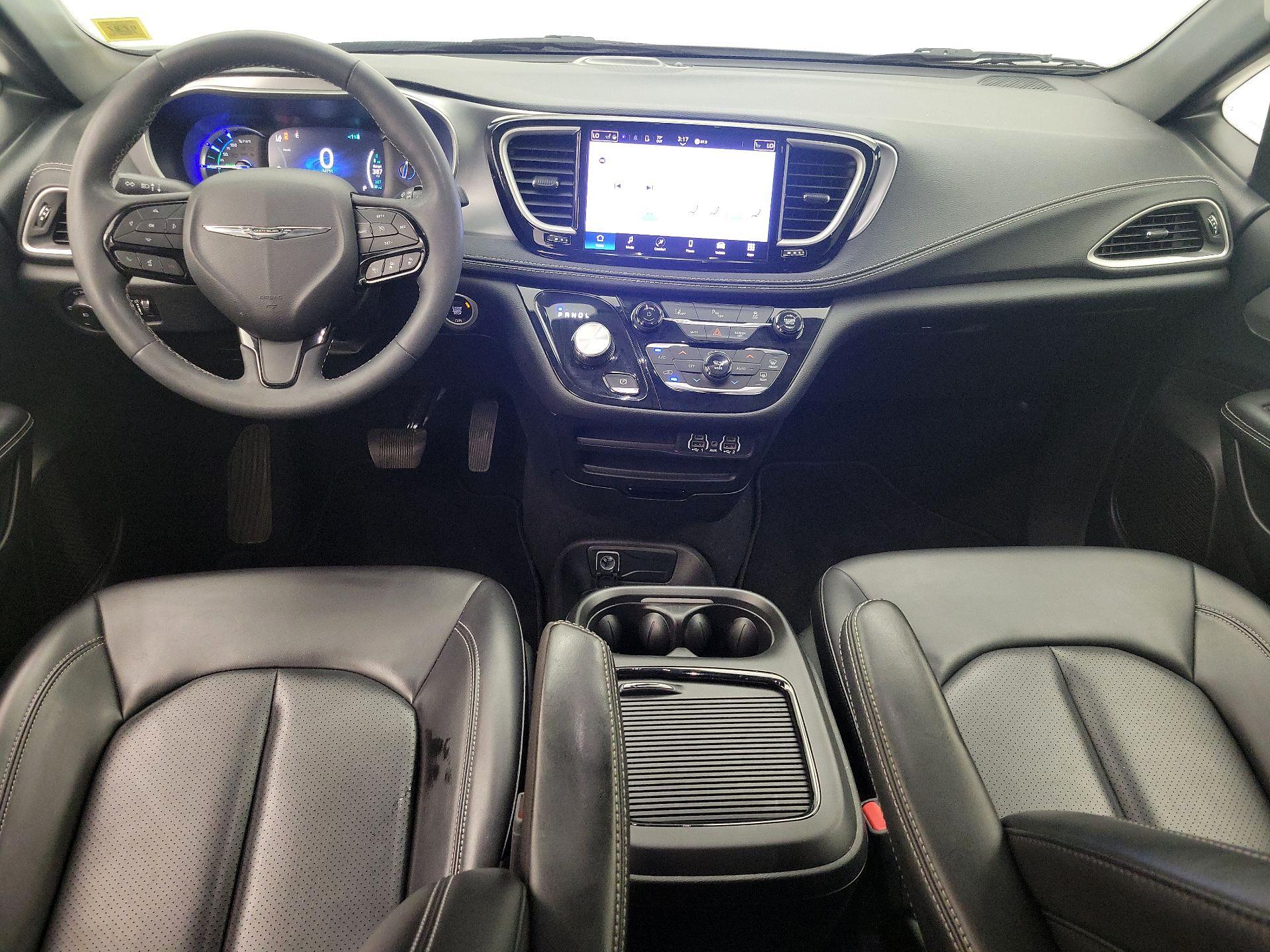 Thumbnail: 2023 Chrysler Pacifica - 9