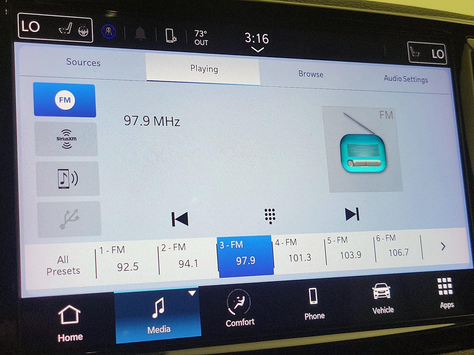 Thumbnail: 2023 Chrysler Pacifica - 15