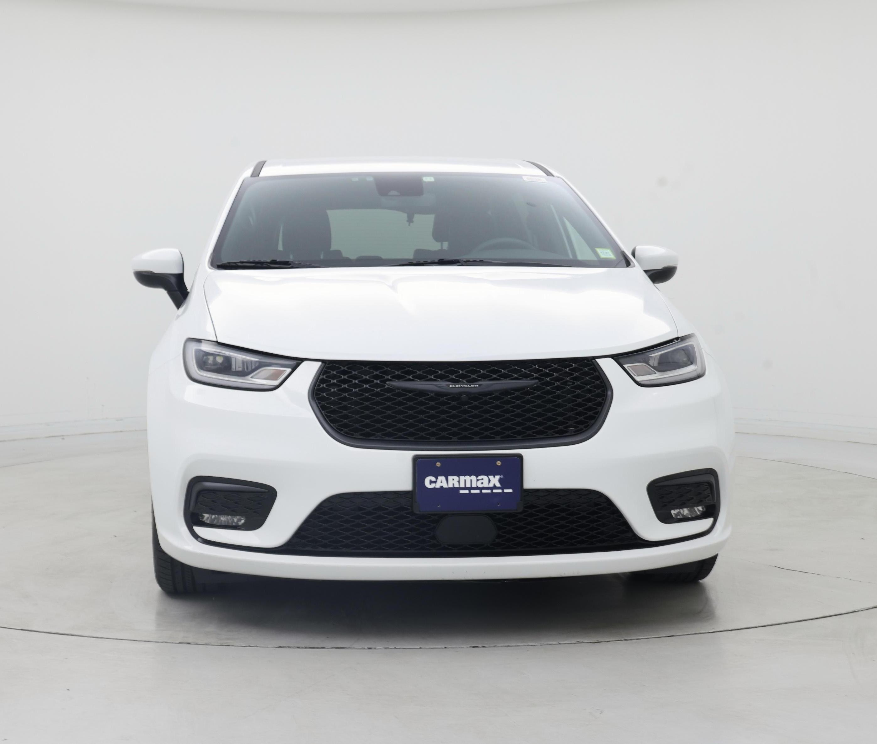 Thumbnail: 2023 Chrysler Pacifica - 5