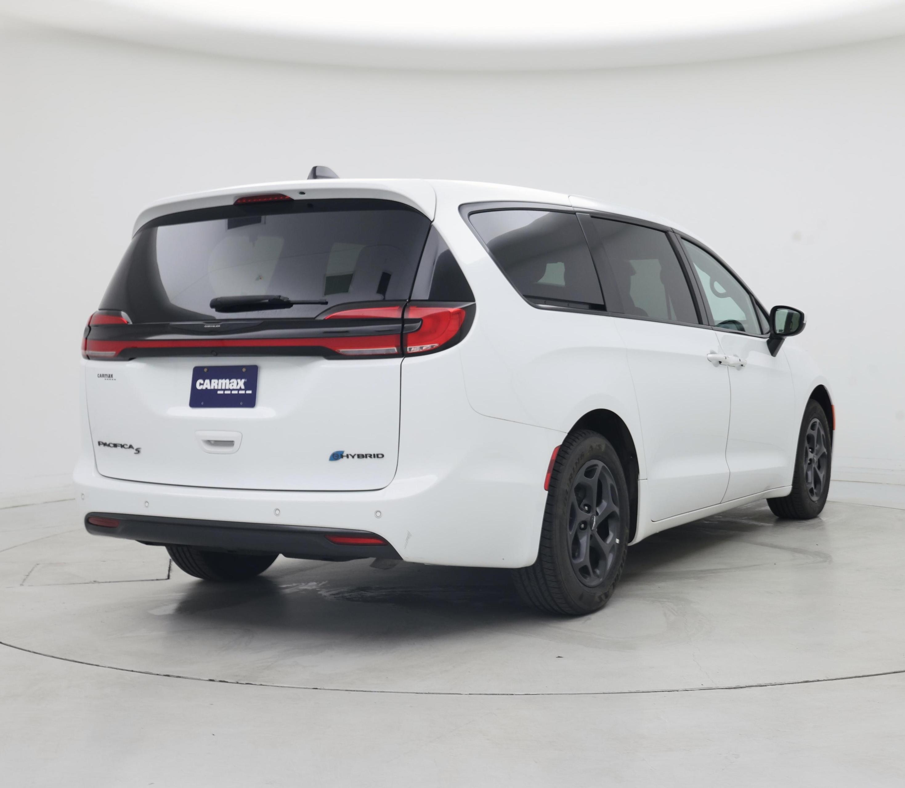 Thumbnail: 2023 Chrysler Pacifica - 8
