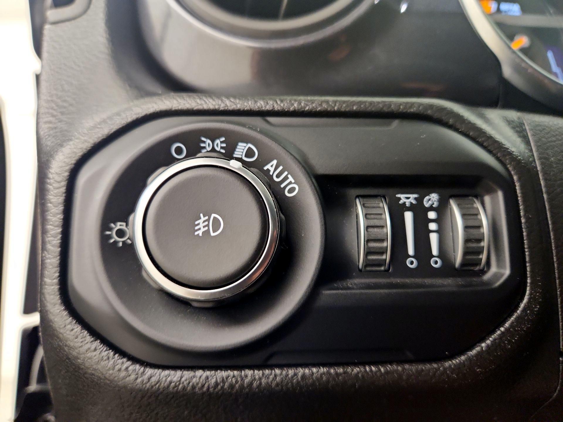 Thumbnail: 2022 Jeep Wrangler - 13