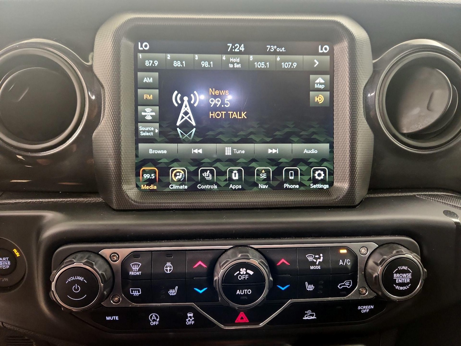 2022 Jeep Wrangler Unlimited Altitude - Photo 17