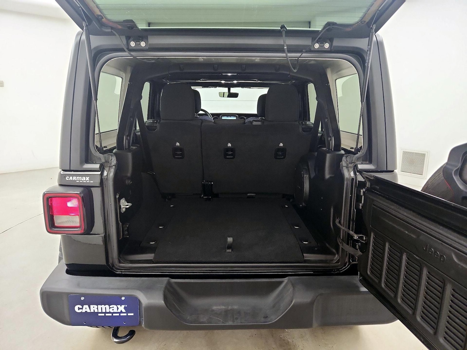 2022 Jeep Wrangler Unlimited Altitude - Photo 22