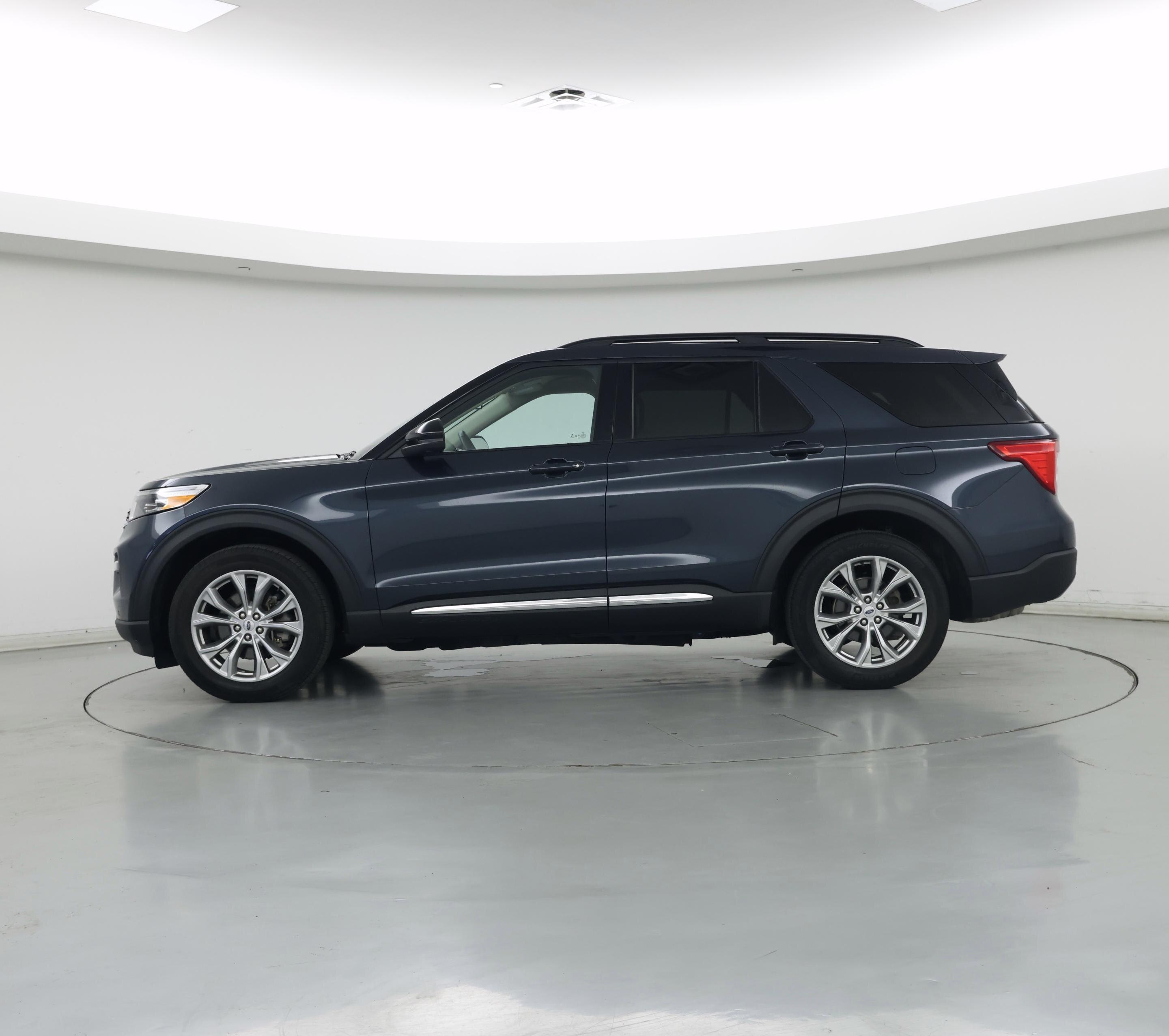 Thumbnail: 2024 Ford Explorer - 3