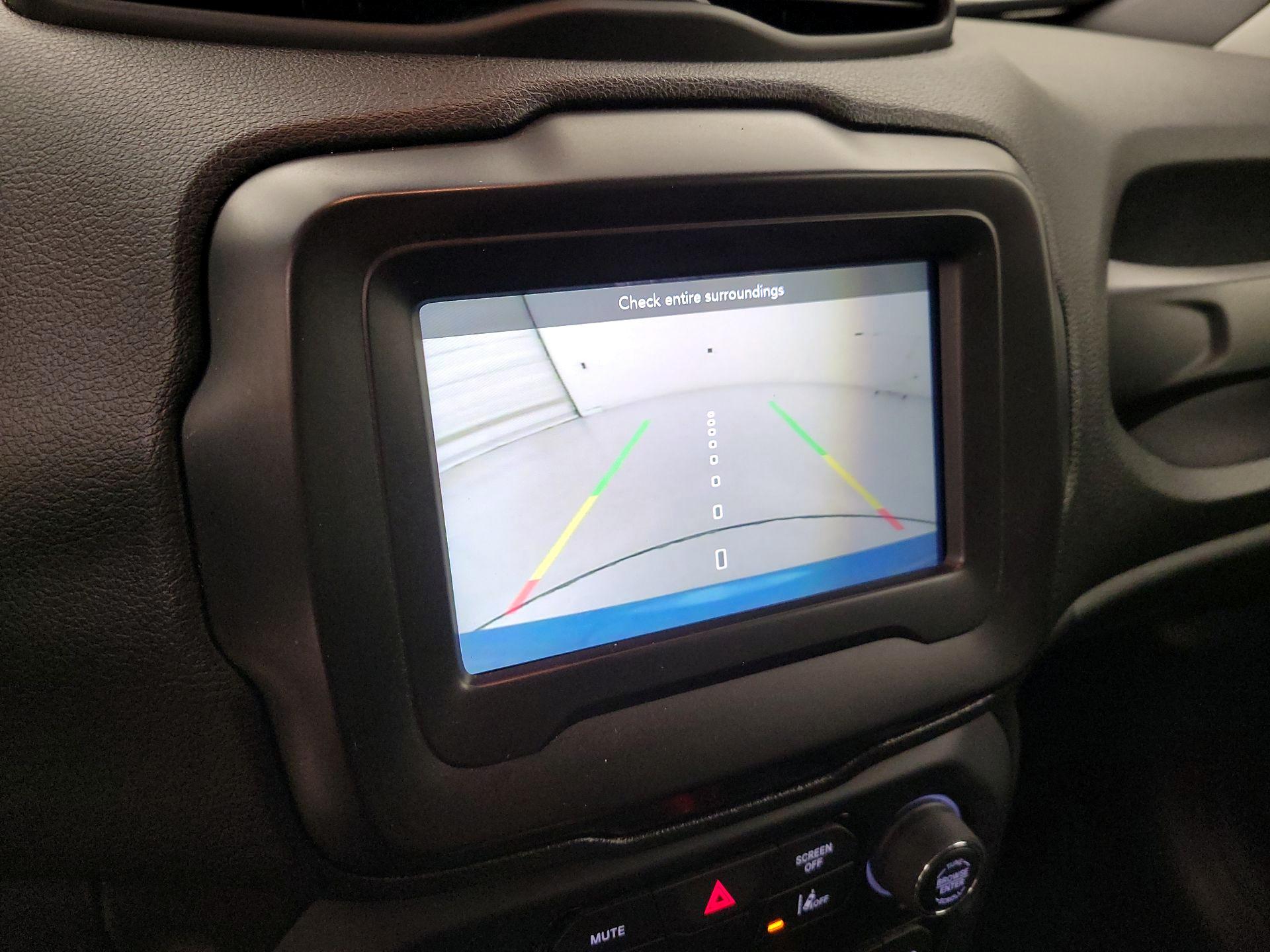 Thumbnail: 2021 Jeep Renegade - 14