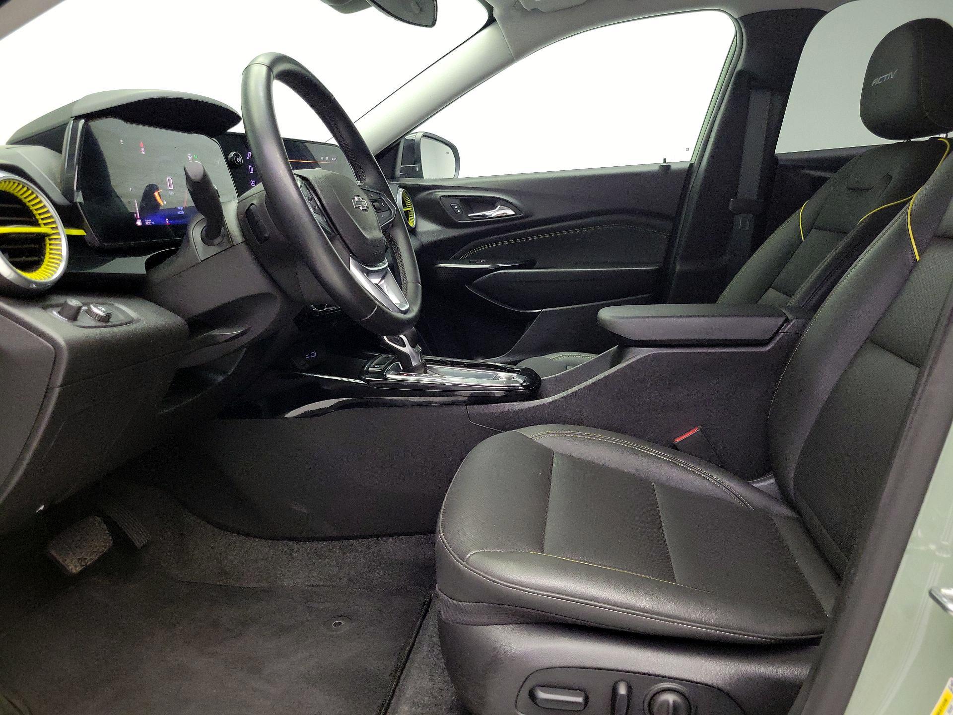 Thumbnail: 2024 Chevrolet Trax - 11