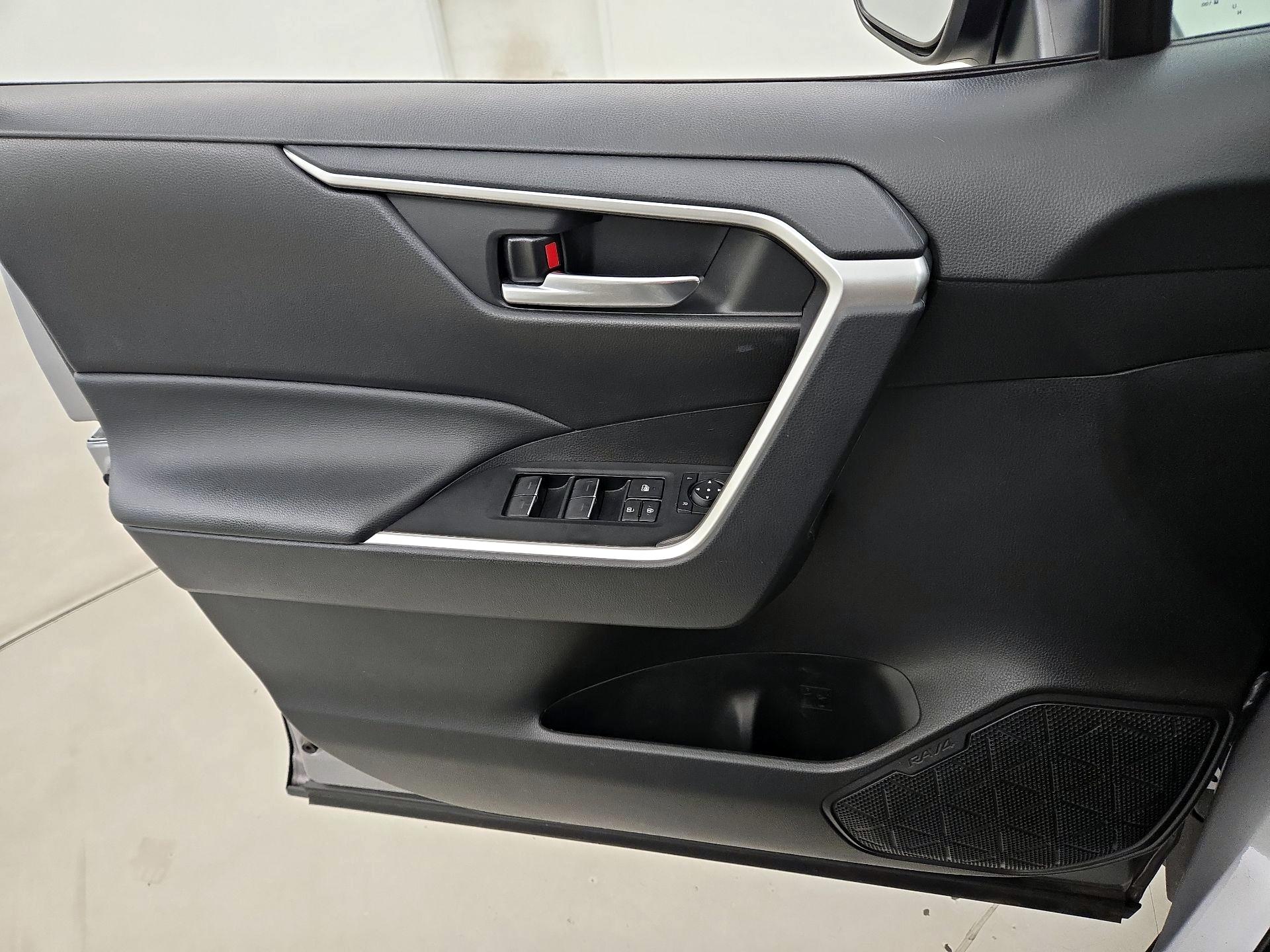 Thumbnail: 2024 Toyota RAV4 - 12