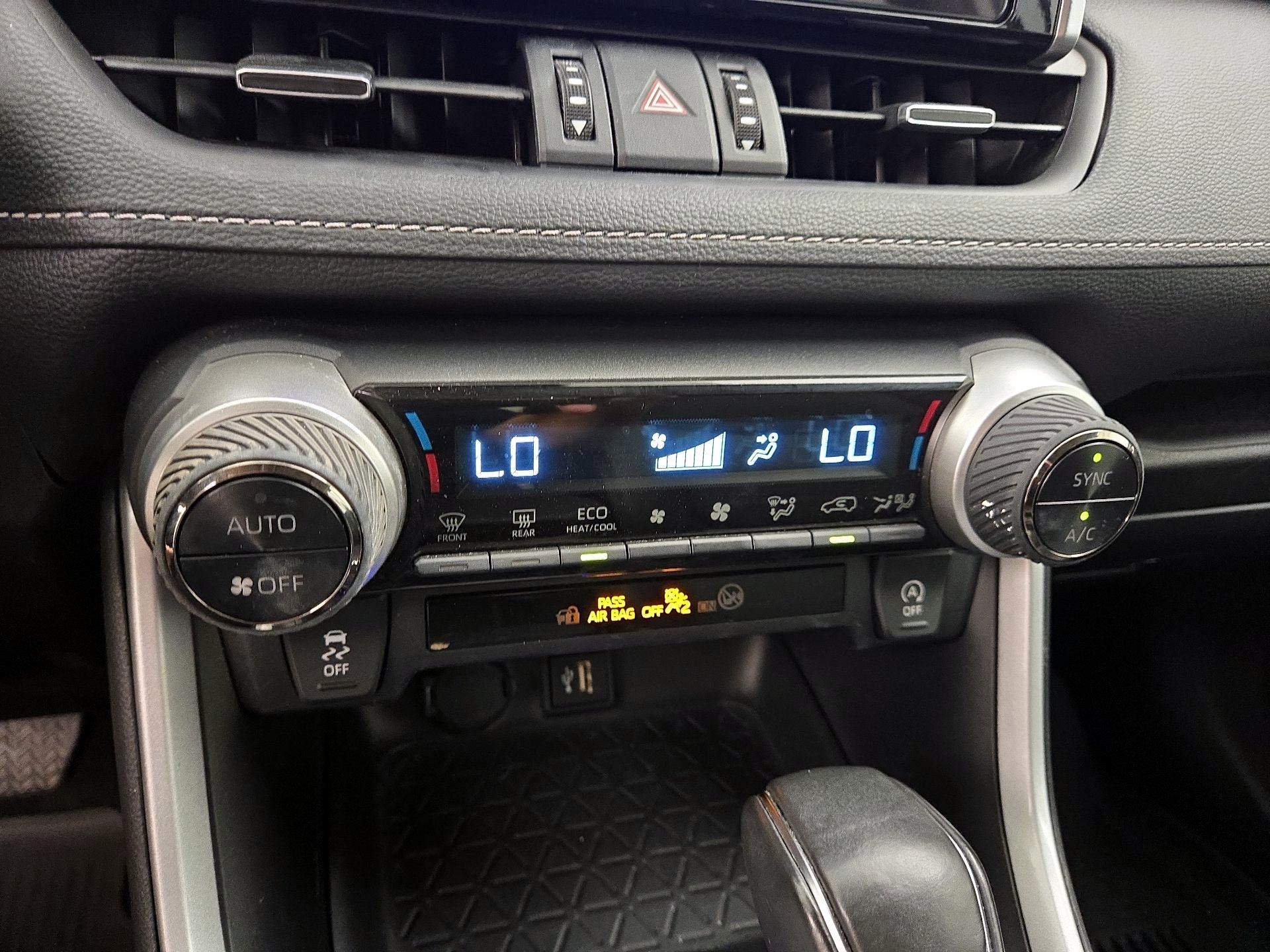 Thumbnail: 2024 Toyota RAV4 - 16
