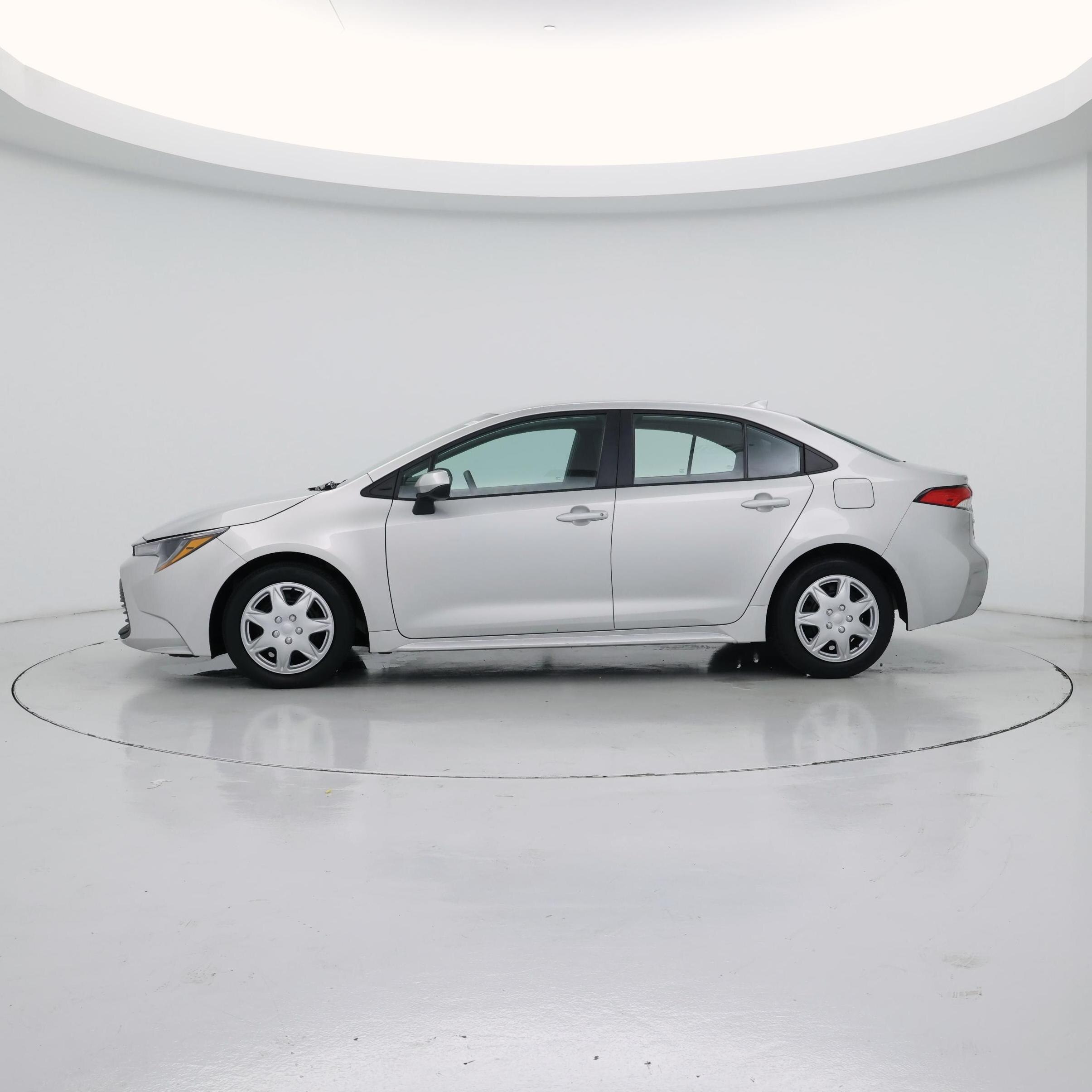 Thumbnail: 2024 Toyota Corolla - 3