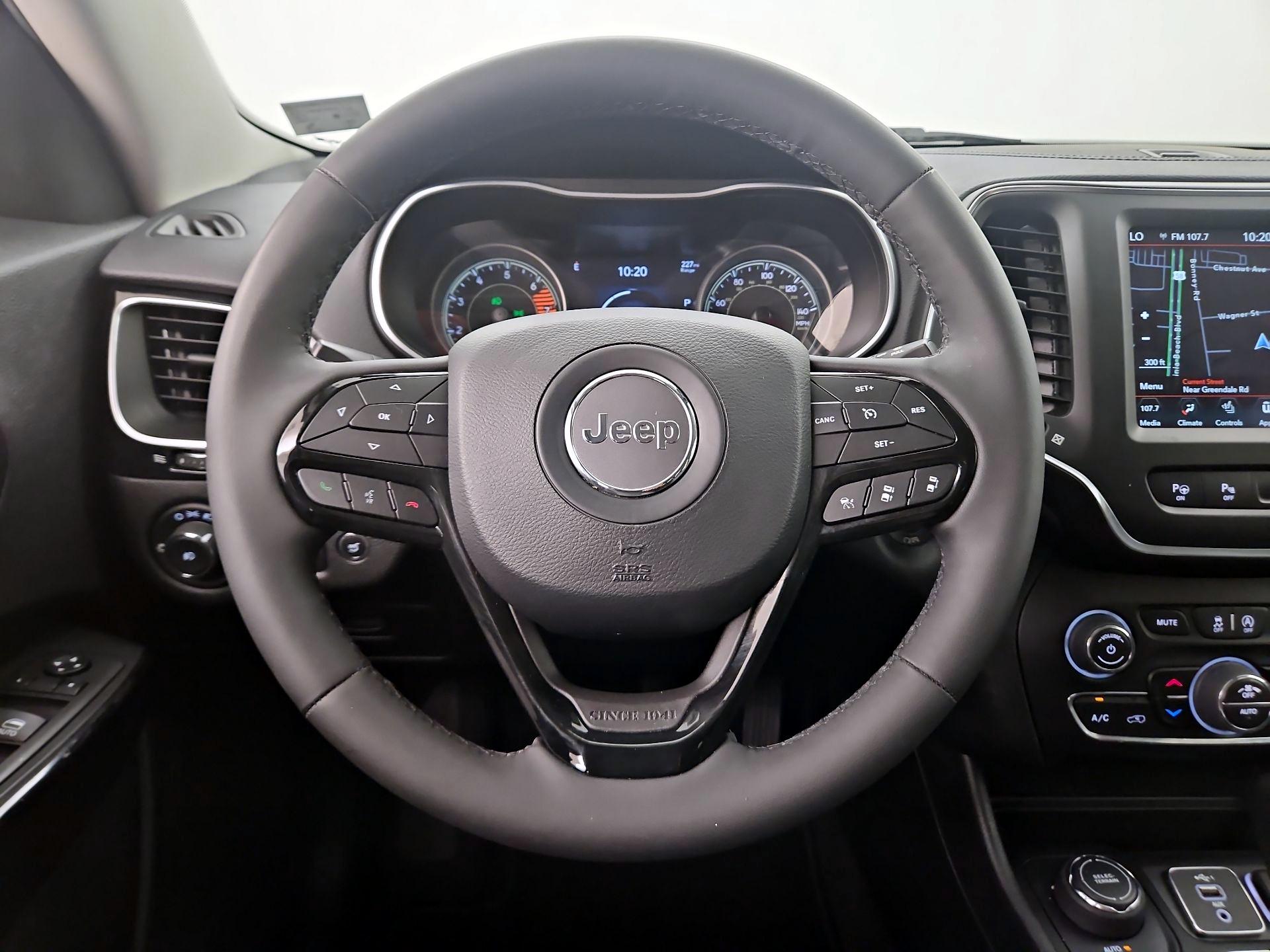 Thumbnail: 2023 Jeep Cherokee - 10