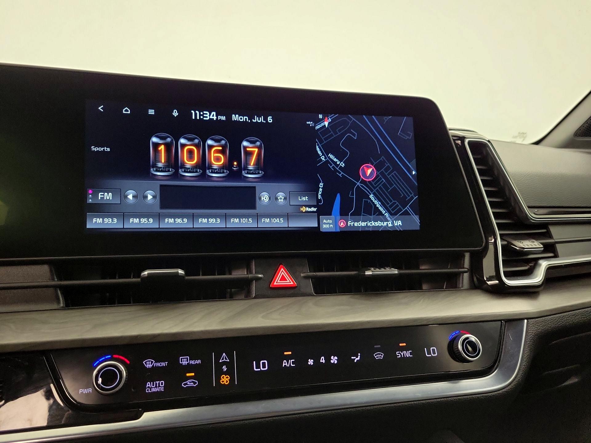 Thumbnail: 2023 Kia Sportage - 16
