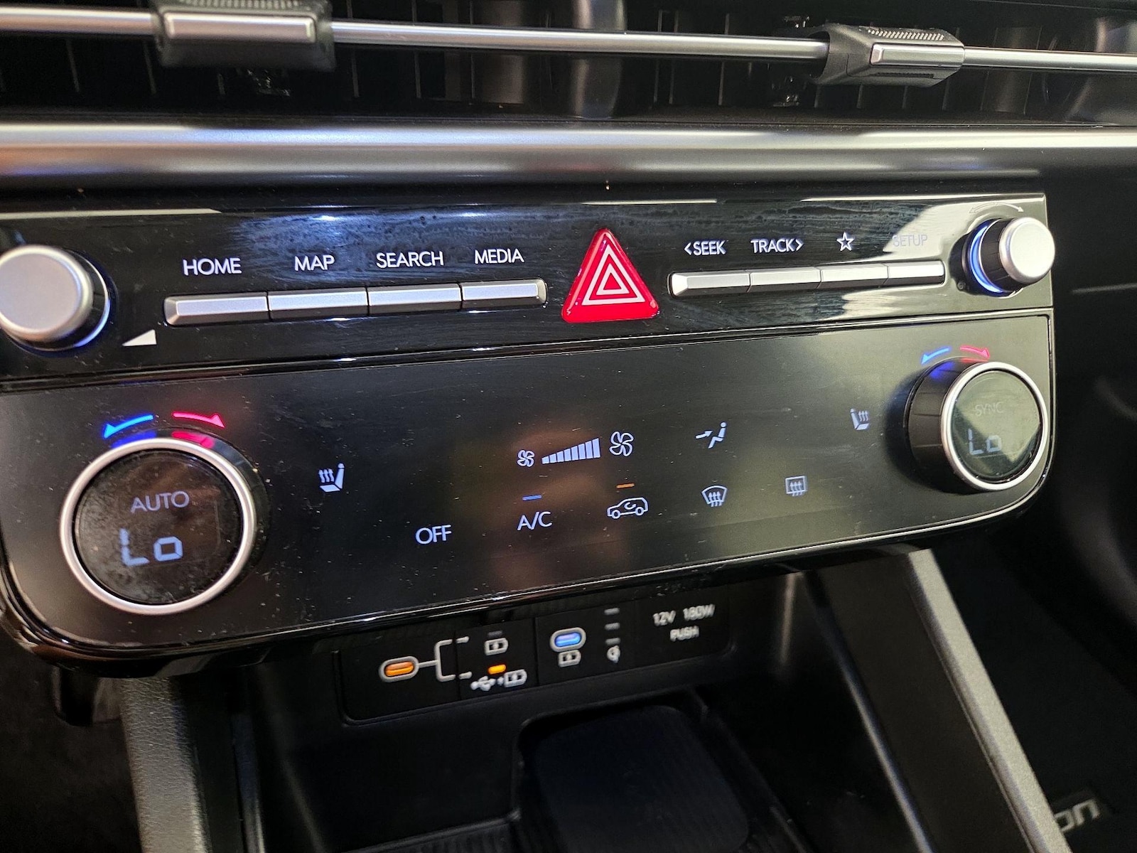 2025 Hyundai Tucson SEL Convenience - Photo 18