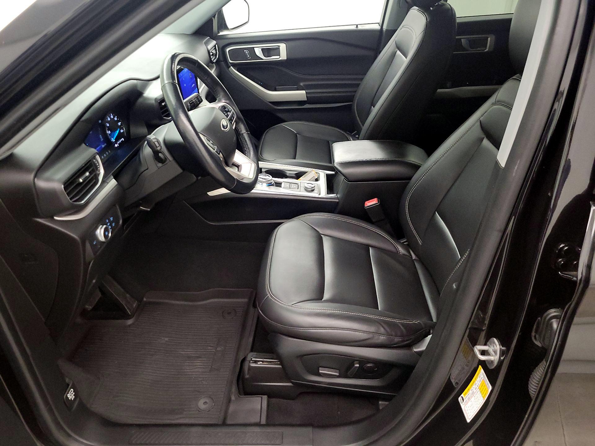 Thumbnail: 2022 Ford Explorer - 11