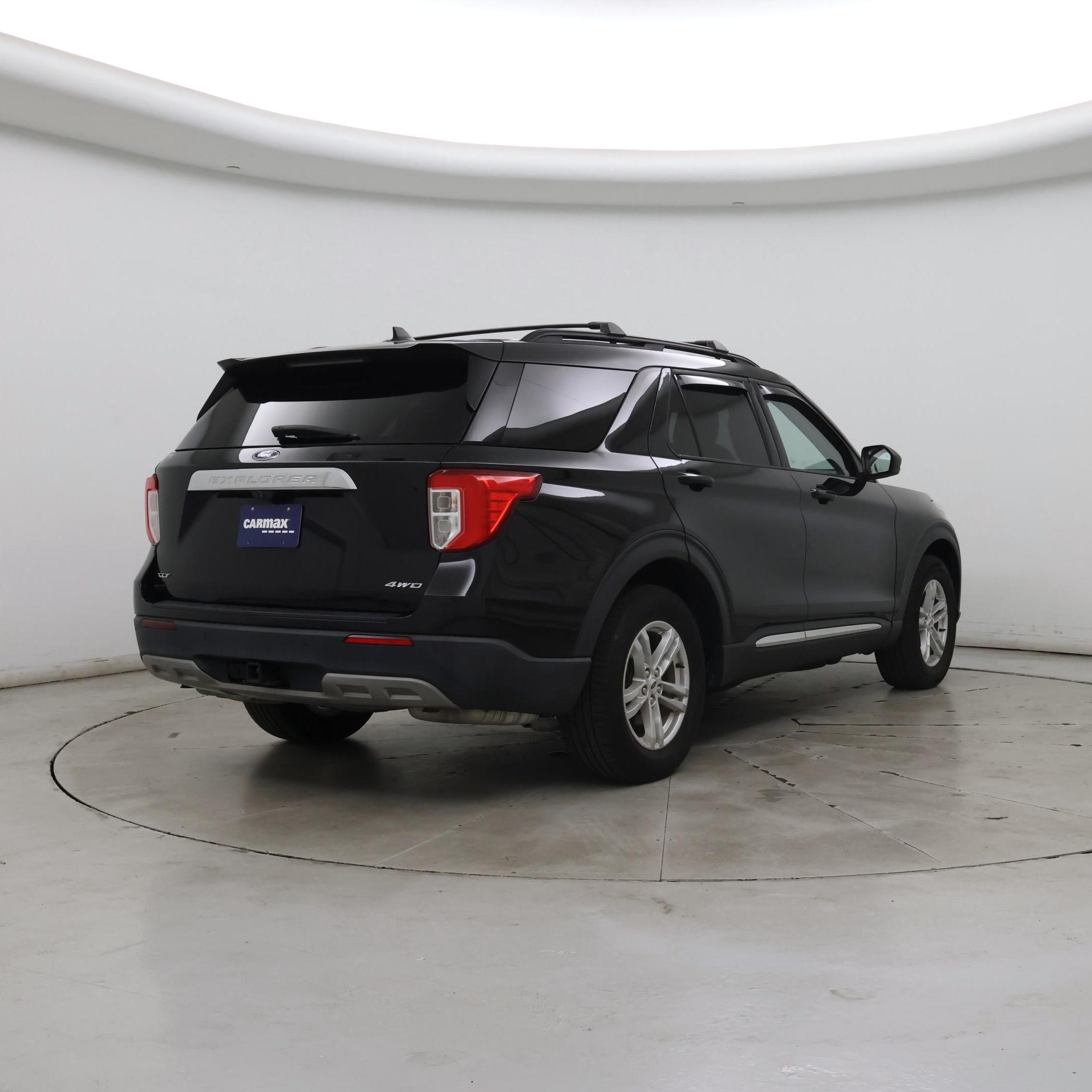 Thumbnail: 2022 Ford Explorer - 8