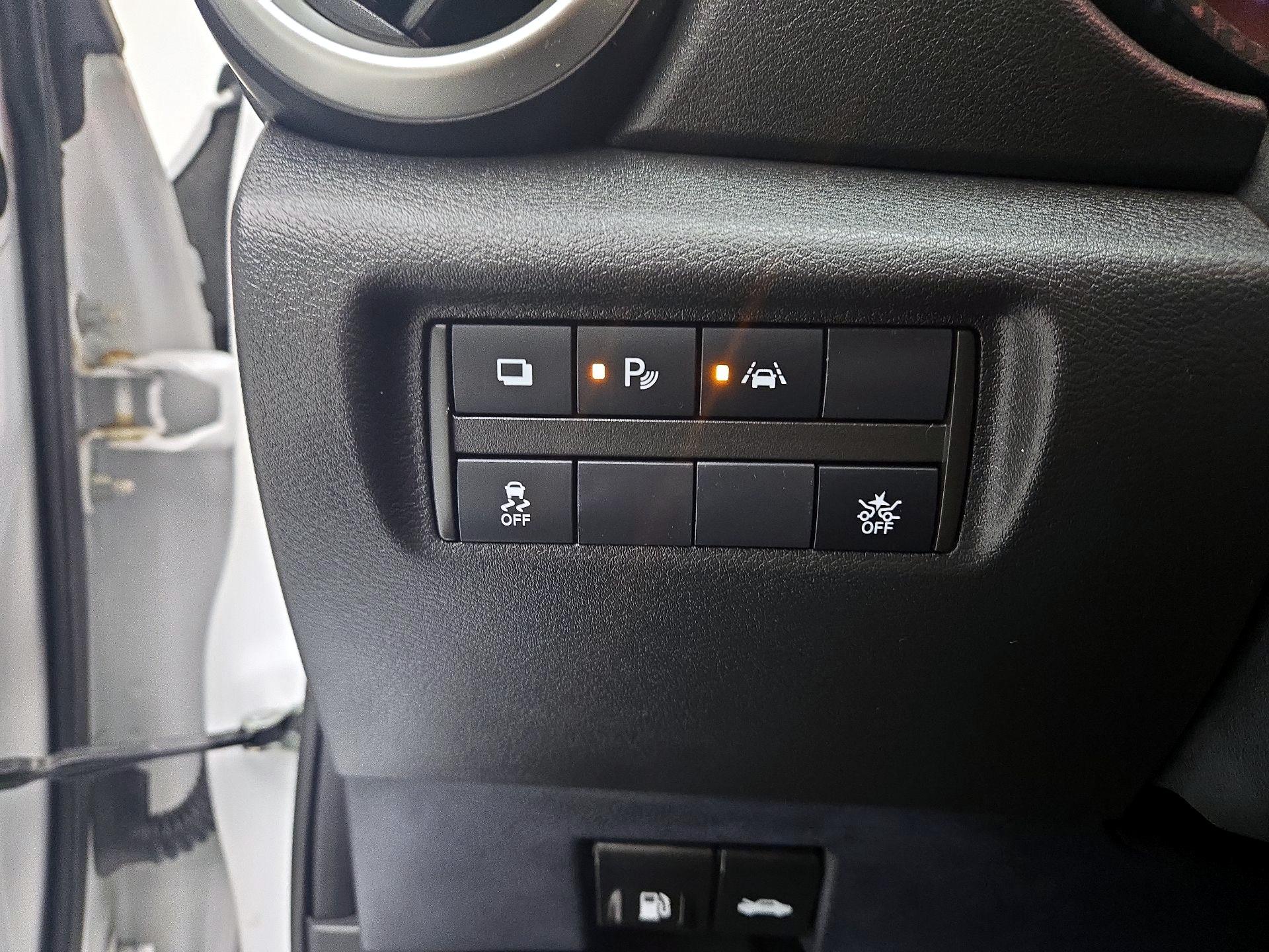Thumbnail: 2022 Nissan Versa - 13