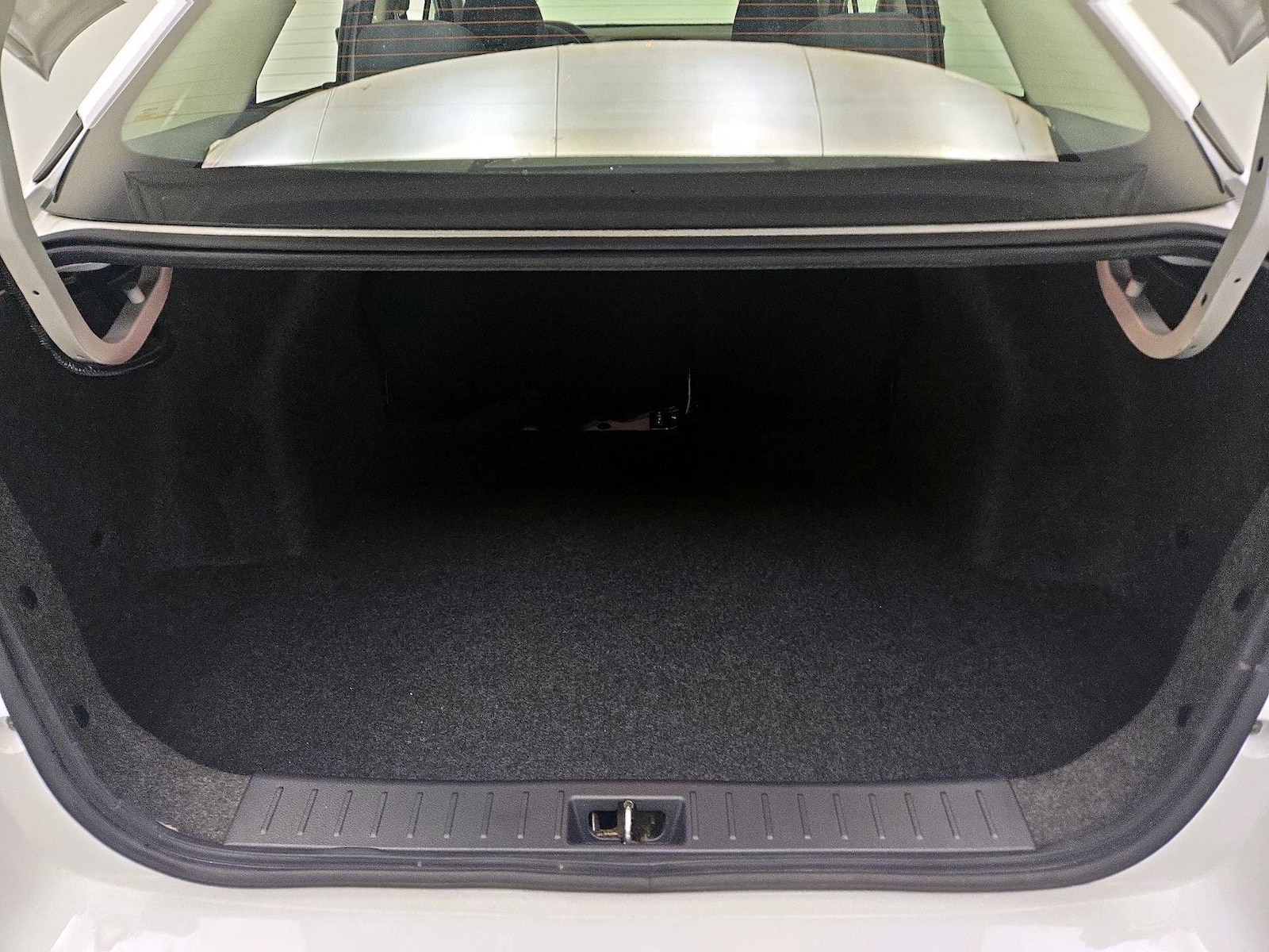 2022 Nissan Versa Sedan S - Photo 21
