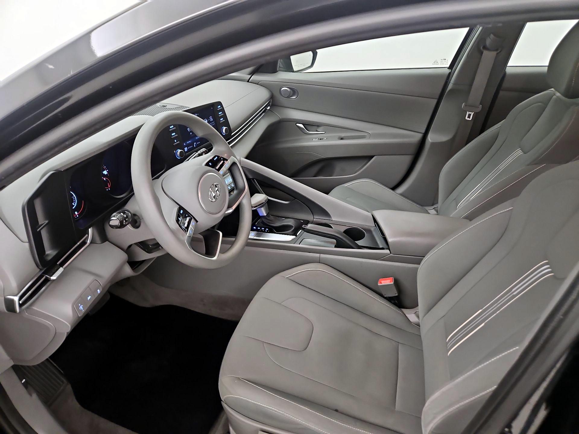 Thumbnail: 2023 Hyundai Elantra - 11
