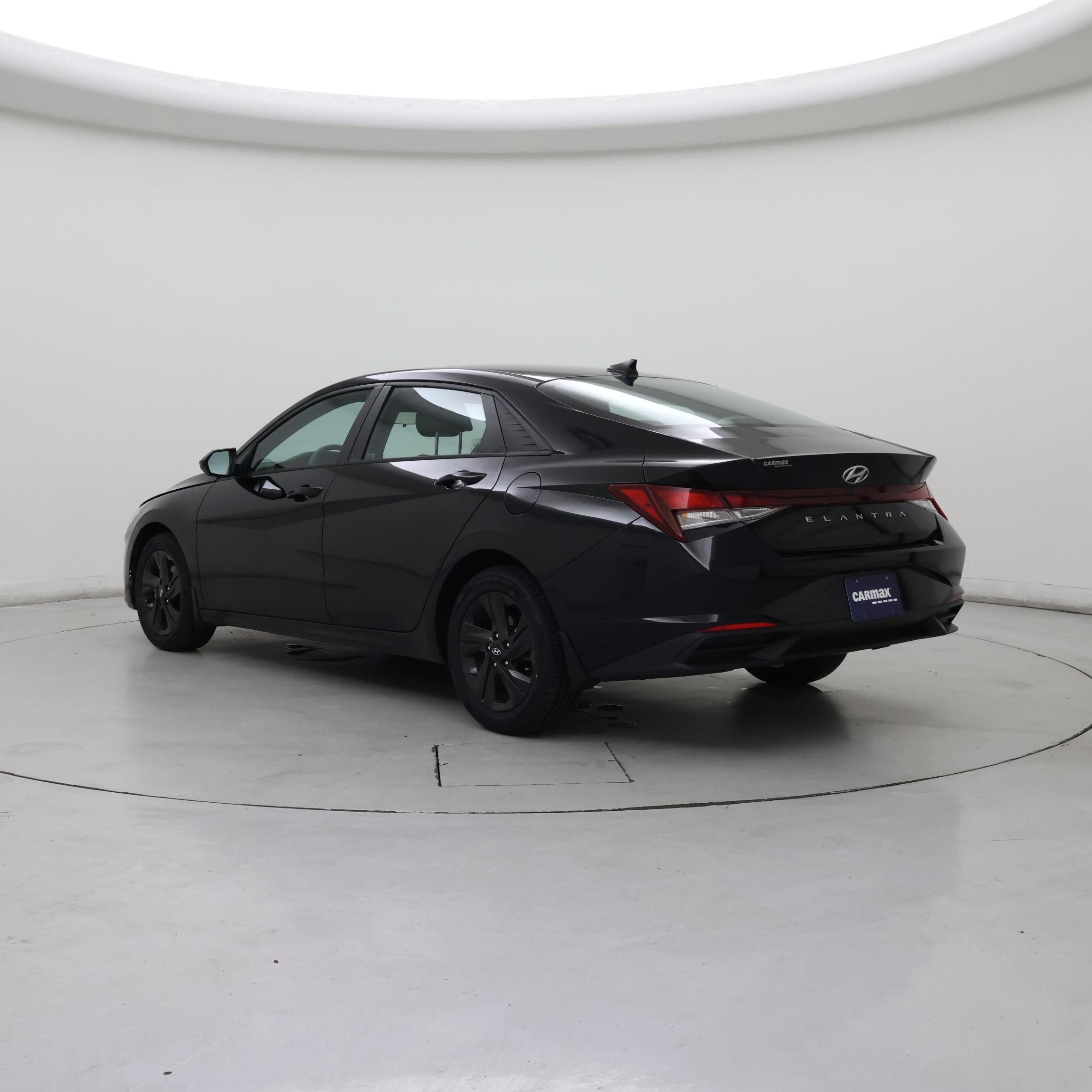 Thumbnail: 2023 Hyundai Elantra - 2