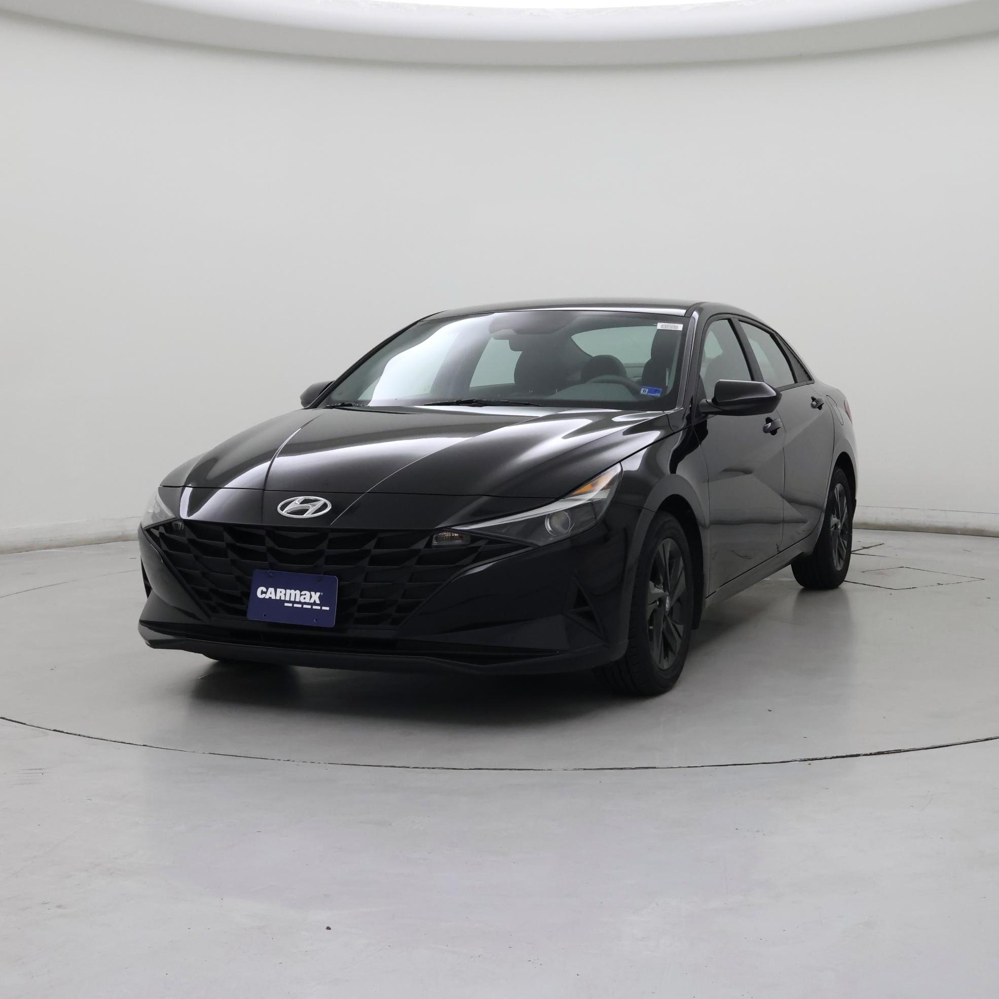 Thumbnail: 2023 Hyundai Elantra - 4