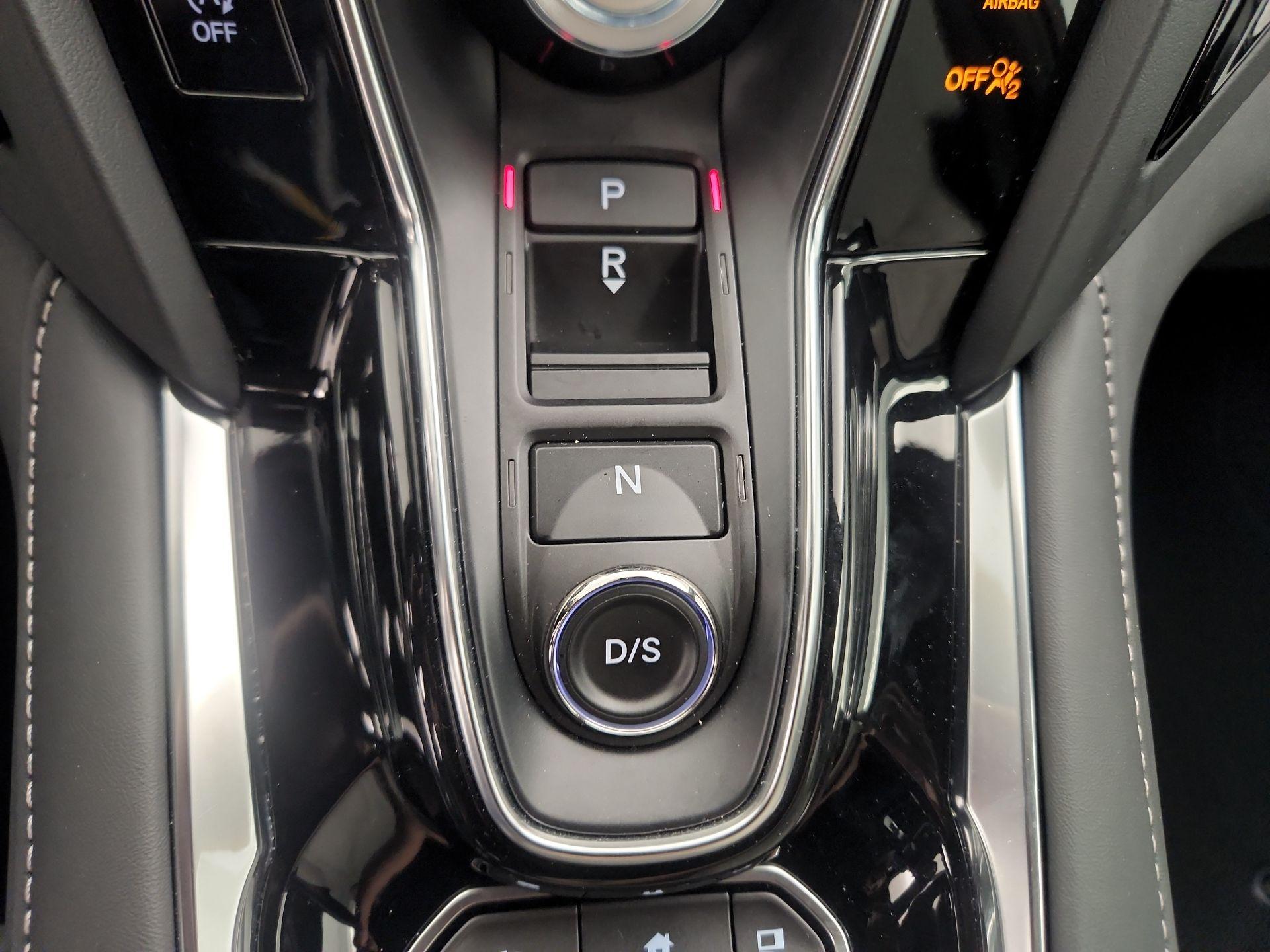 Thumbnail: 2025 Acura RDX - 17