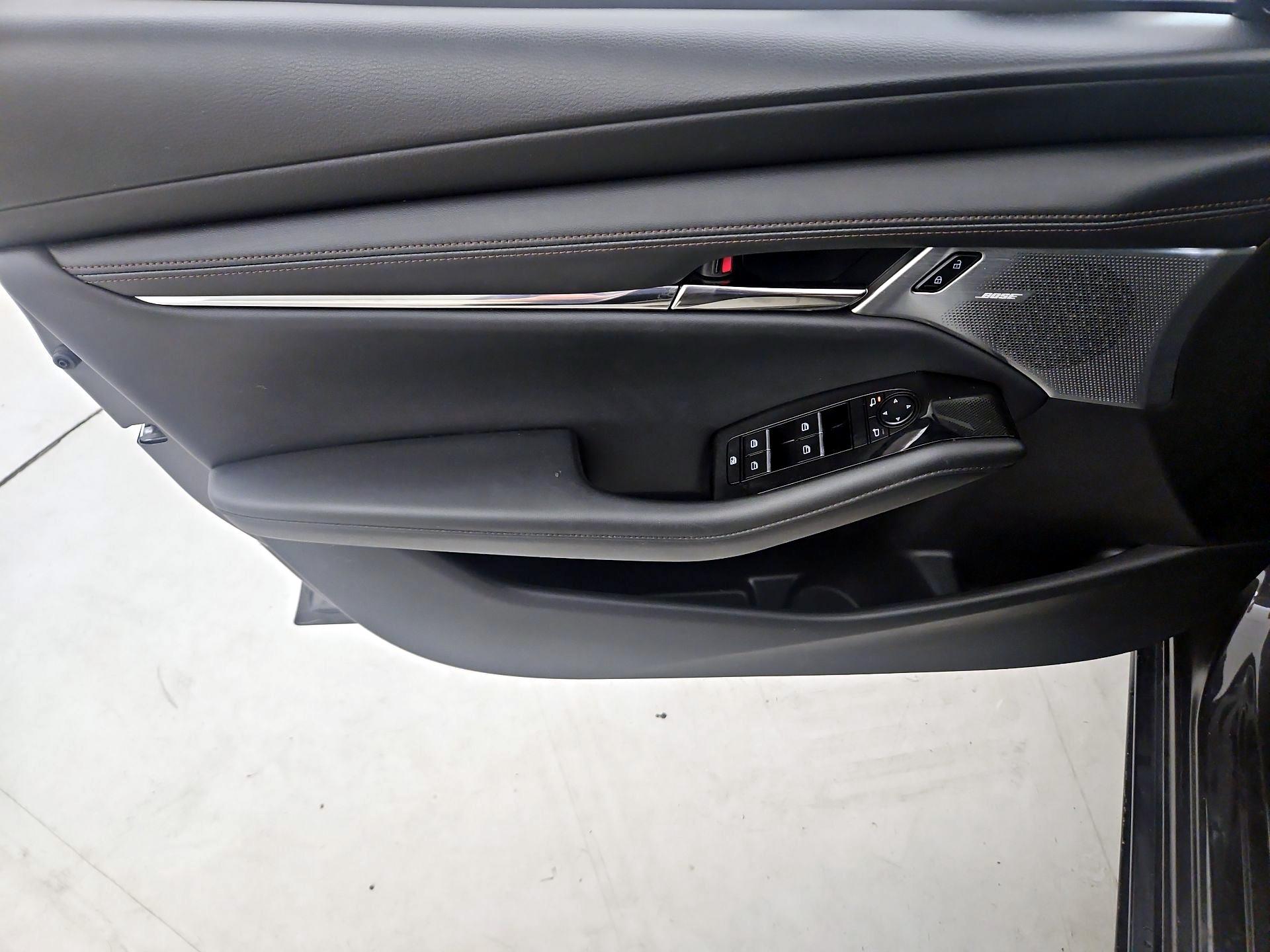 Thumbnail: 2021 Mazda Mazda3 - 12