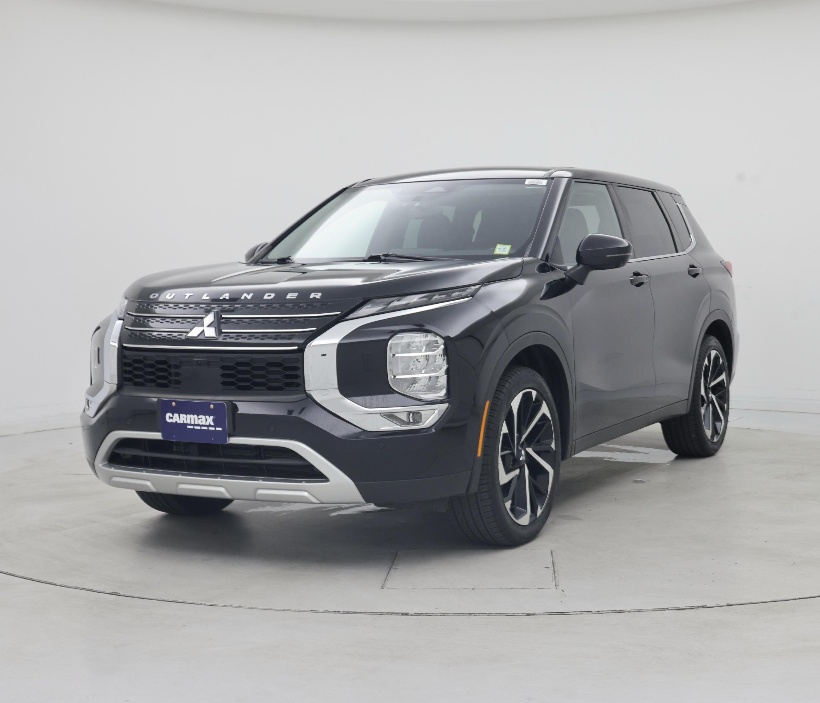 Thumbnail: 2022 Mitsubishi Outlander - 4